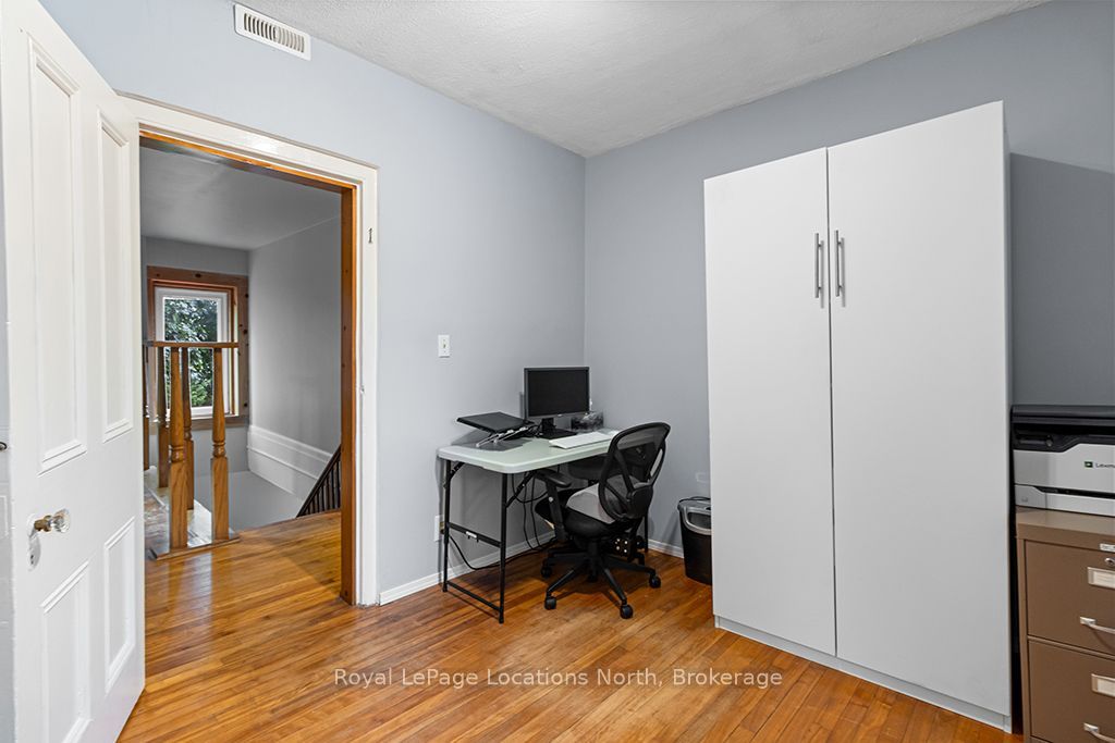 105 Craig Street Property Photo 34