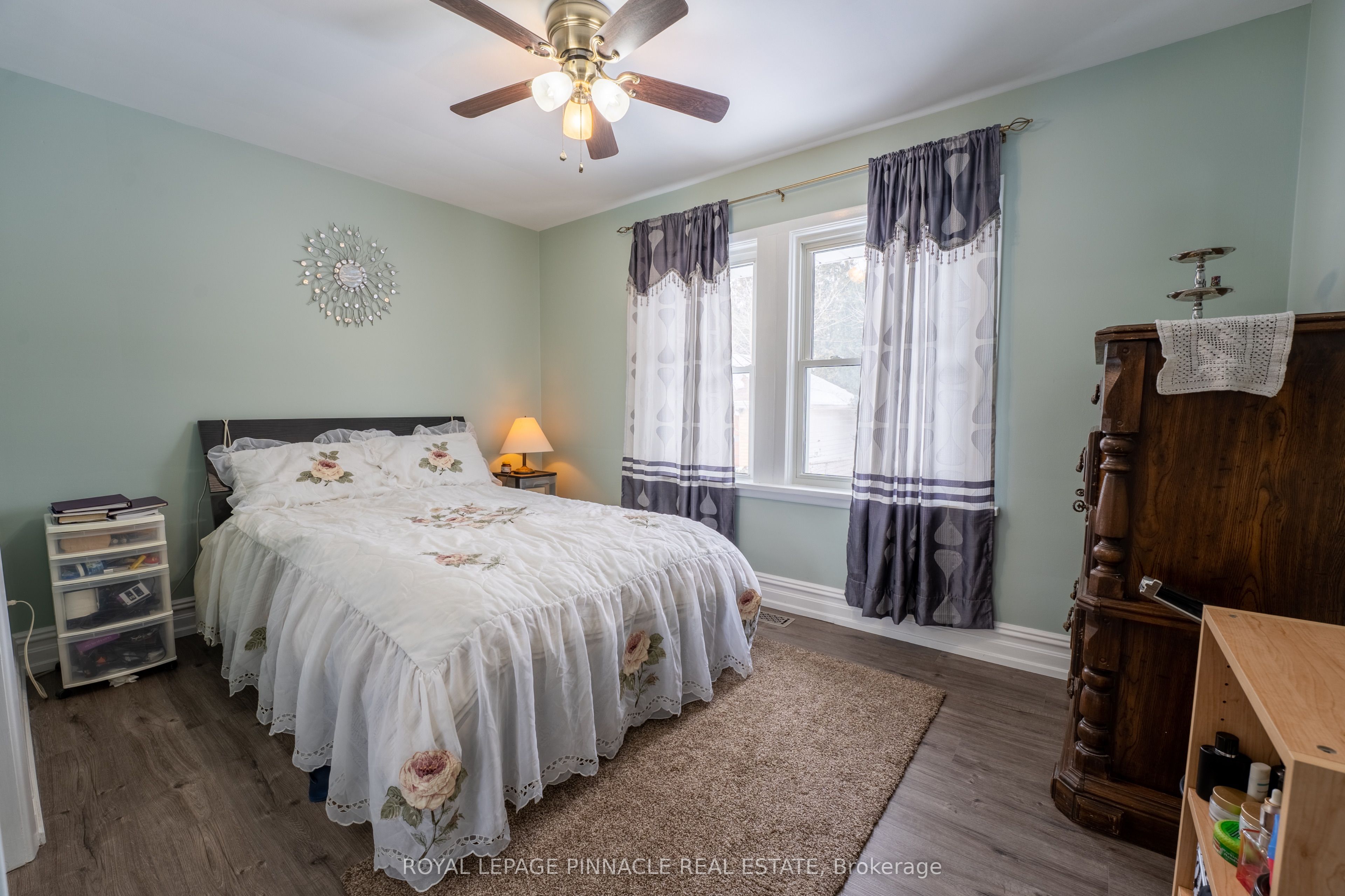 606 Ross Street Property Photo 14