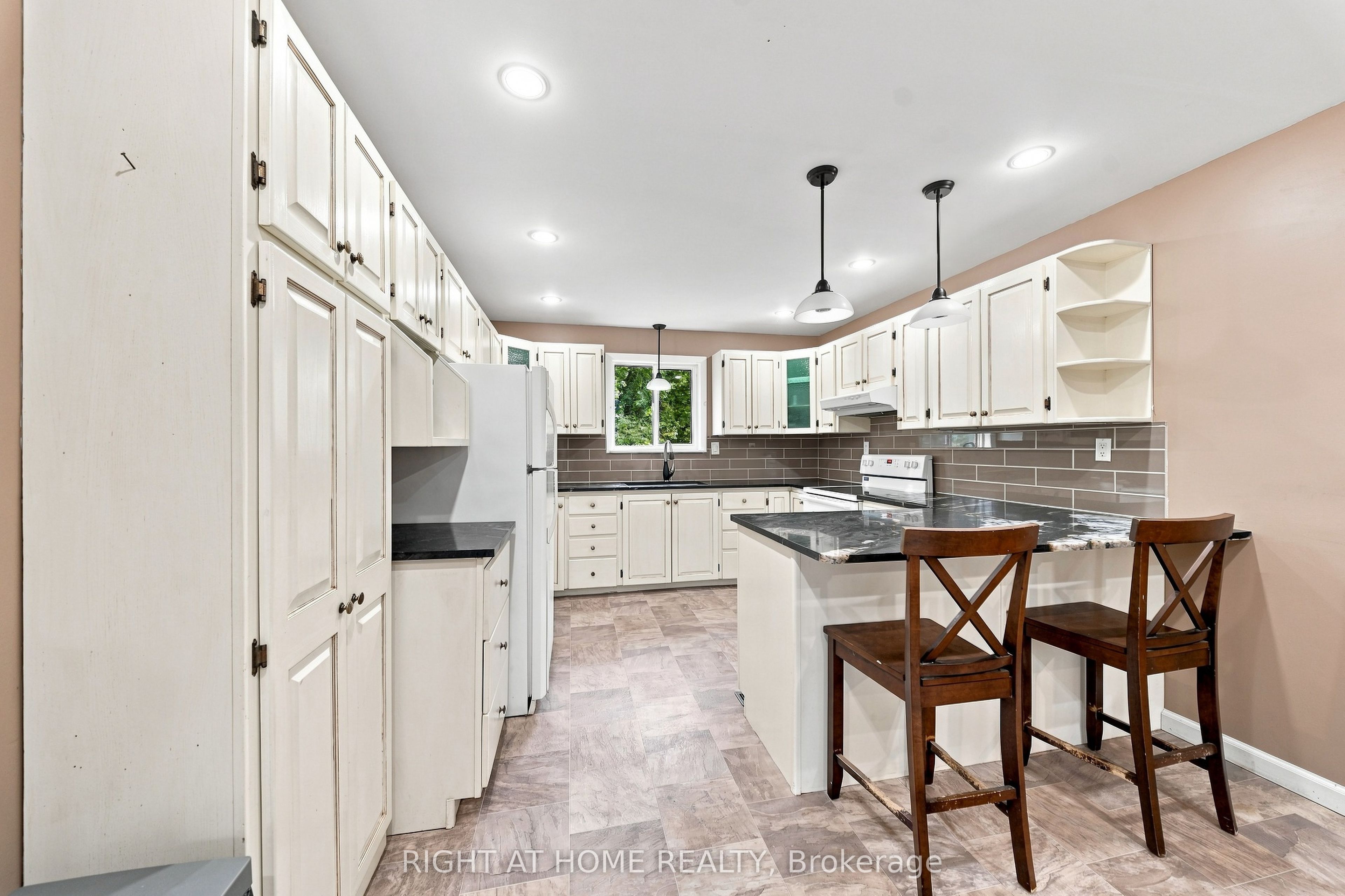 489 Twin Sisters Lake Road Property Photo 11