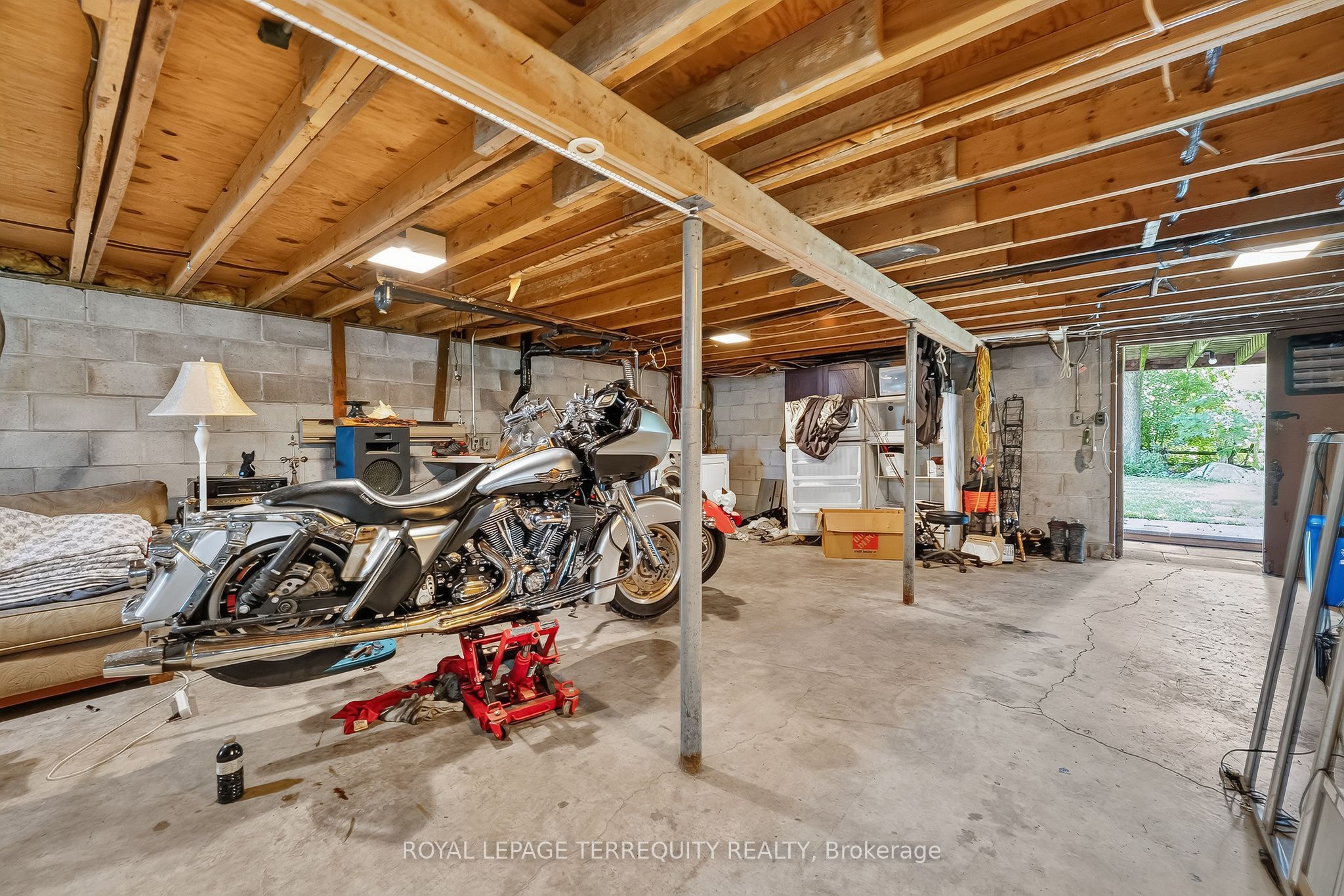 135 Izumi Way Property Photo 41