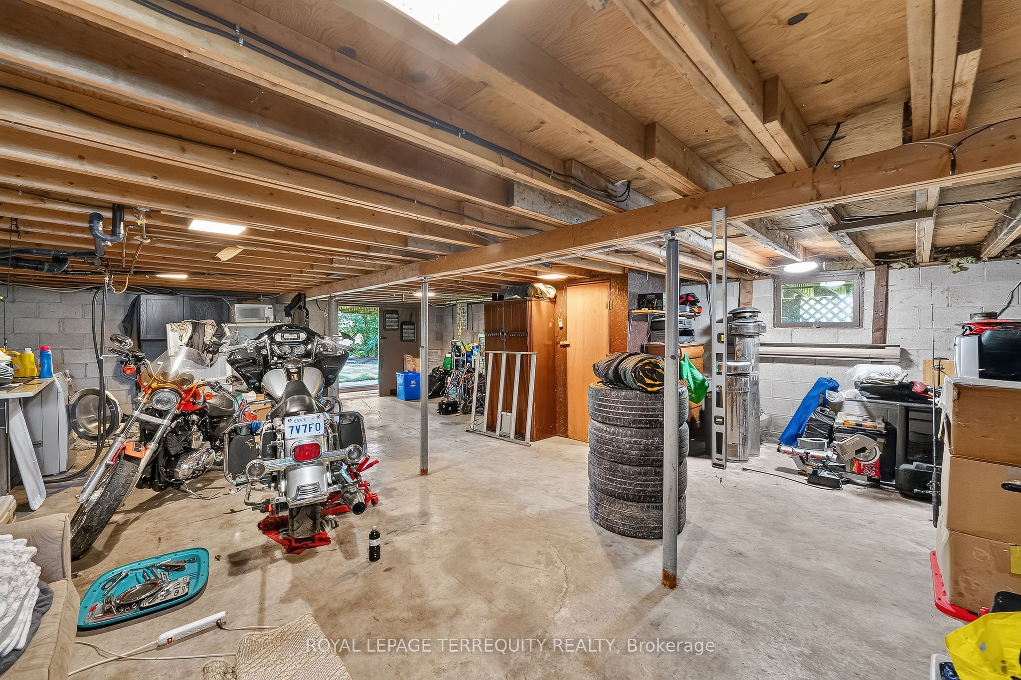 135 Izumi Way Property Photo 42