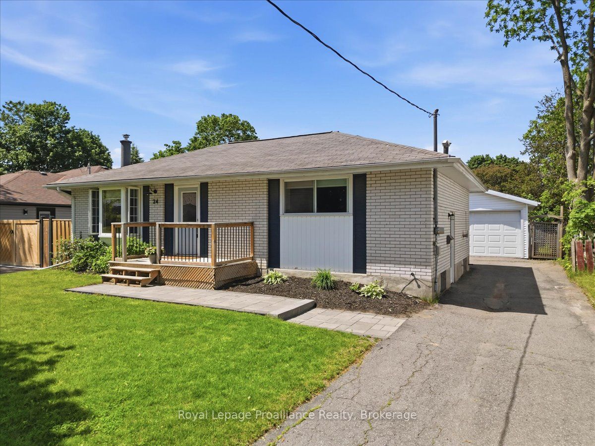 24 Harvest Crescent Property Photo 1