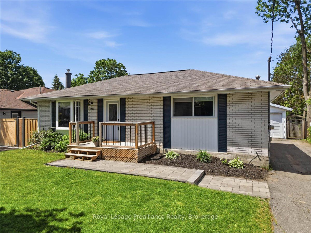 24 Harvest Crescent Property Photo 2
