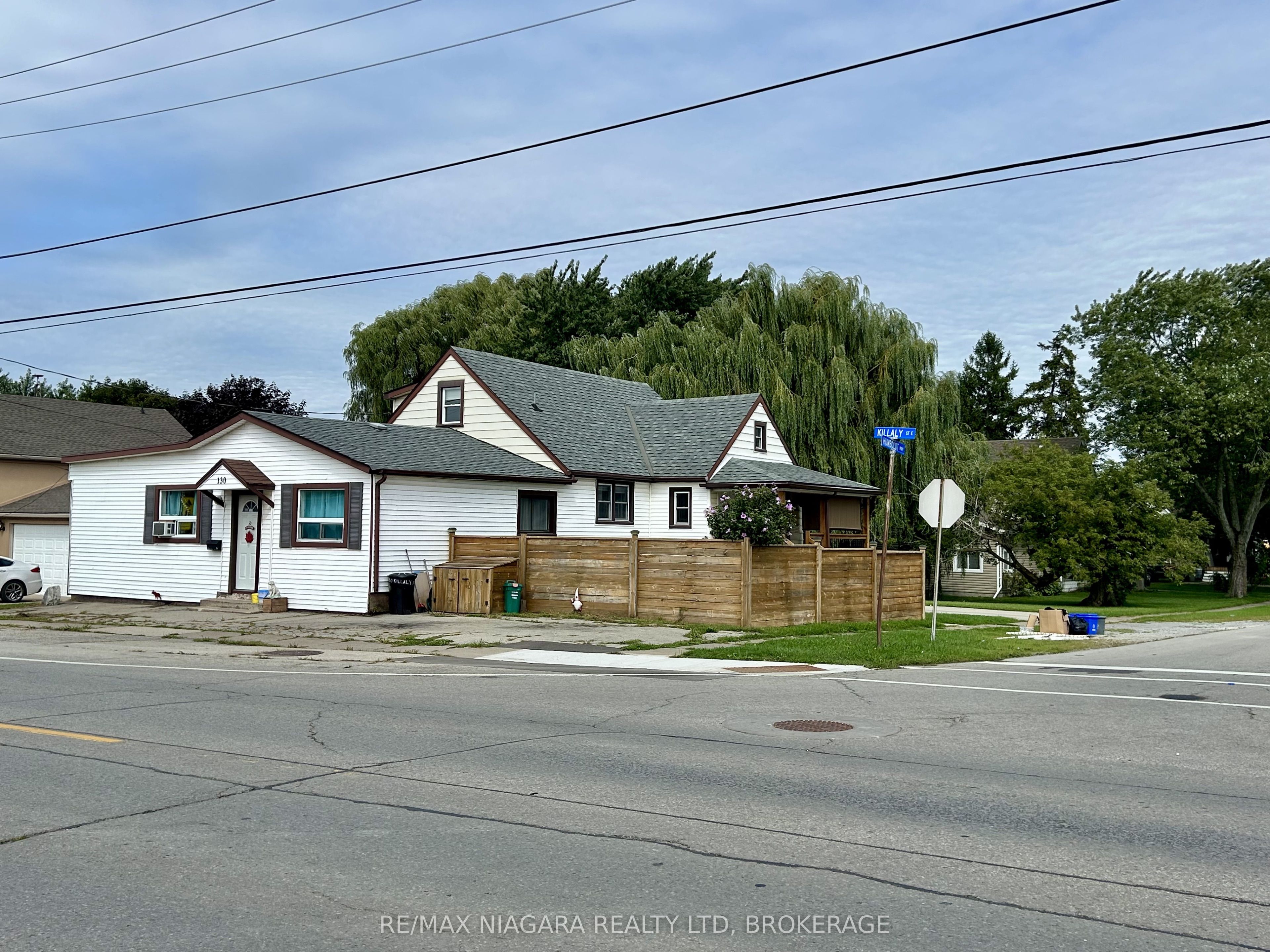 130 Killaly Street E Property Photo 6