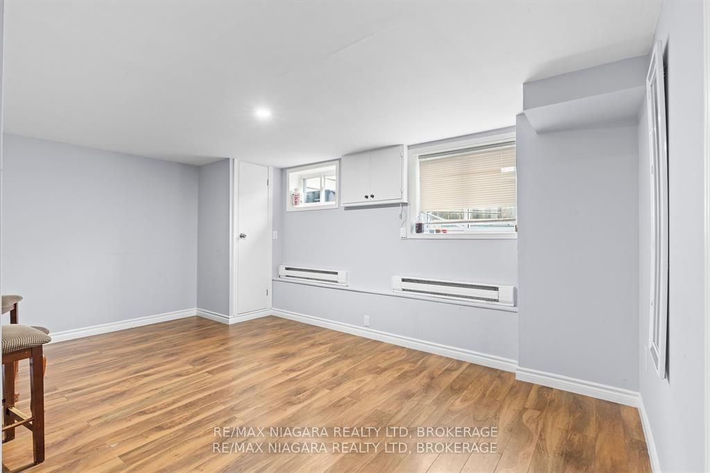 130 Killaly Street E Property Photo 15