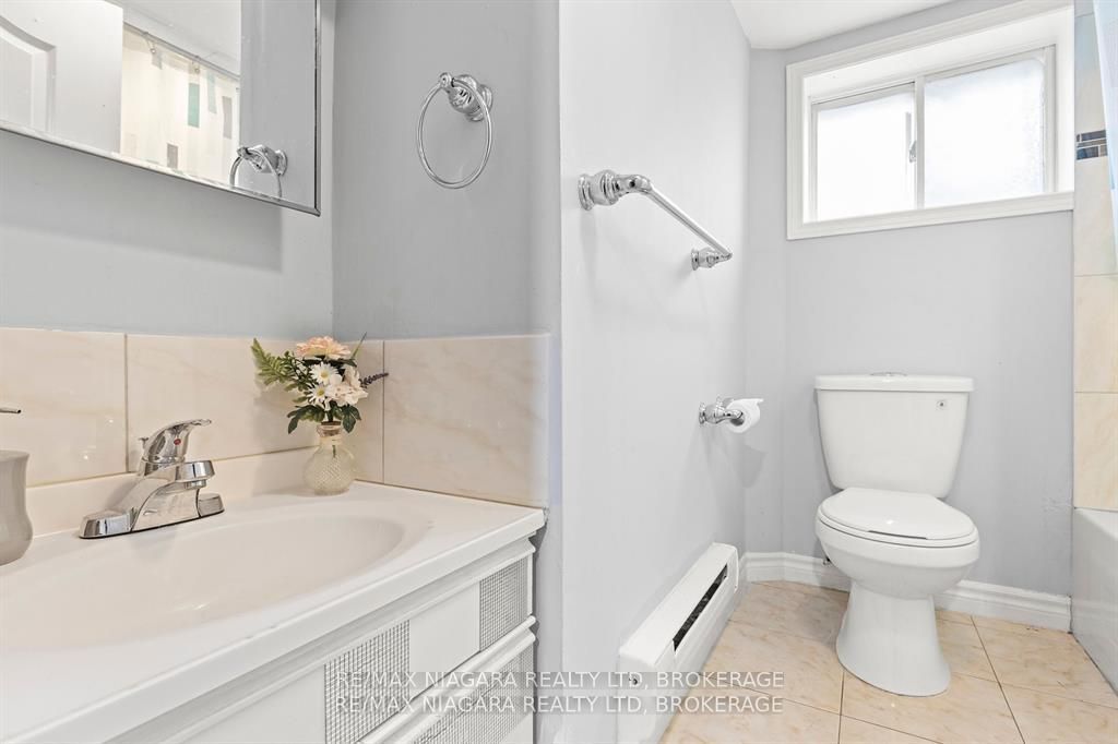 130 Killaly Street E Property Photo 16