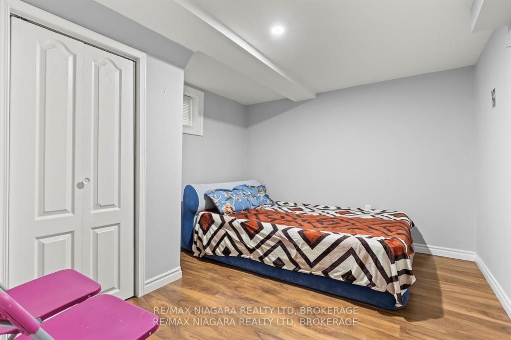130 Killaly Street E Property Photo 18