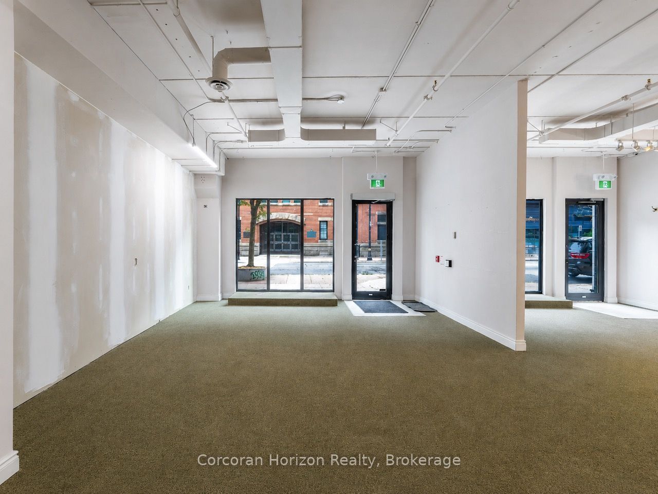 185 James Street N Property Photo 3