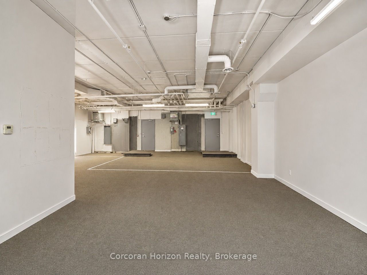 185 James Street N Property Photo 4