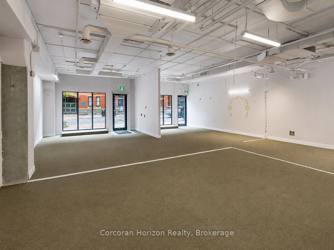 185 James Street N Property Photo 5