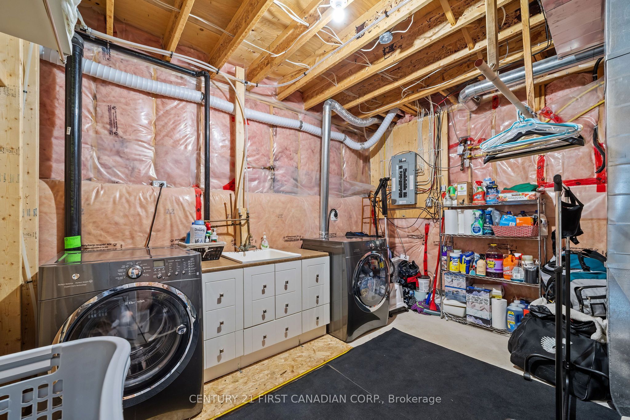 102 Watson Street Property Photo 32