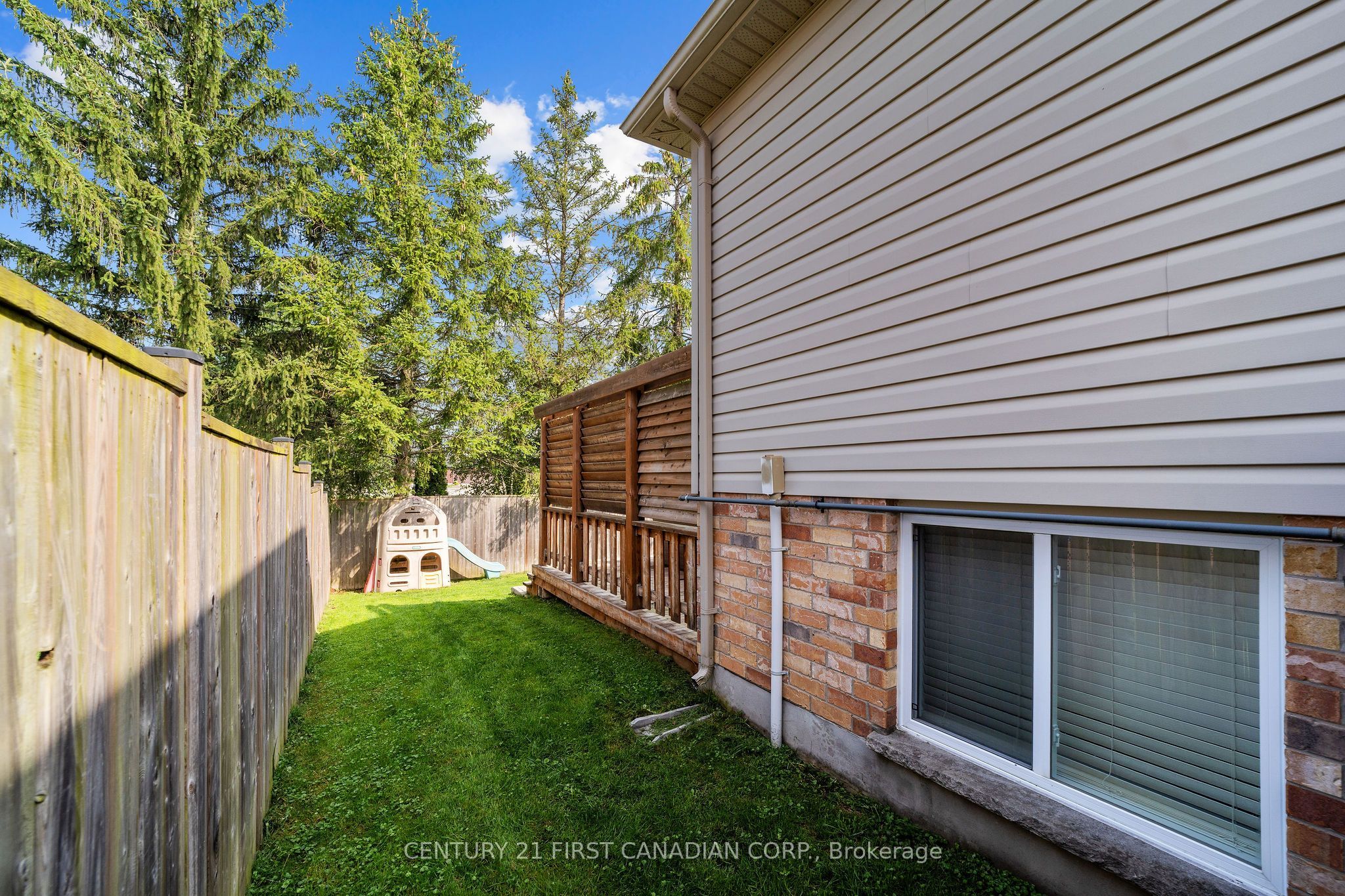 102 Watson Street Property Photo 33