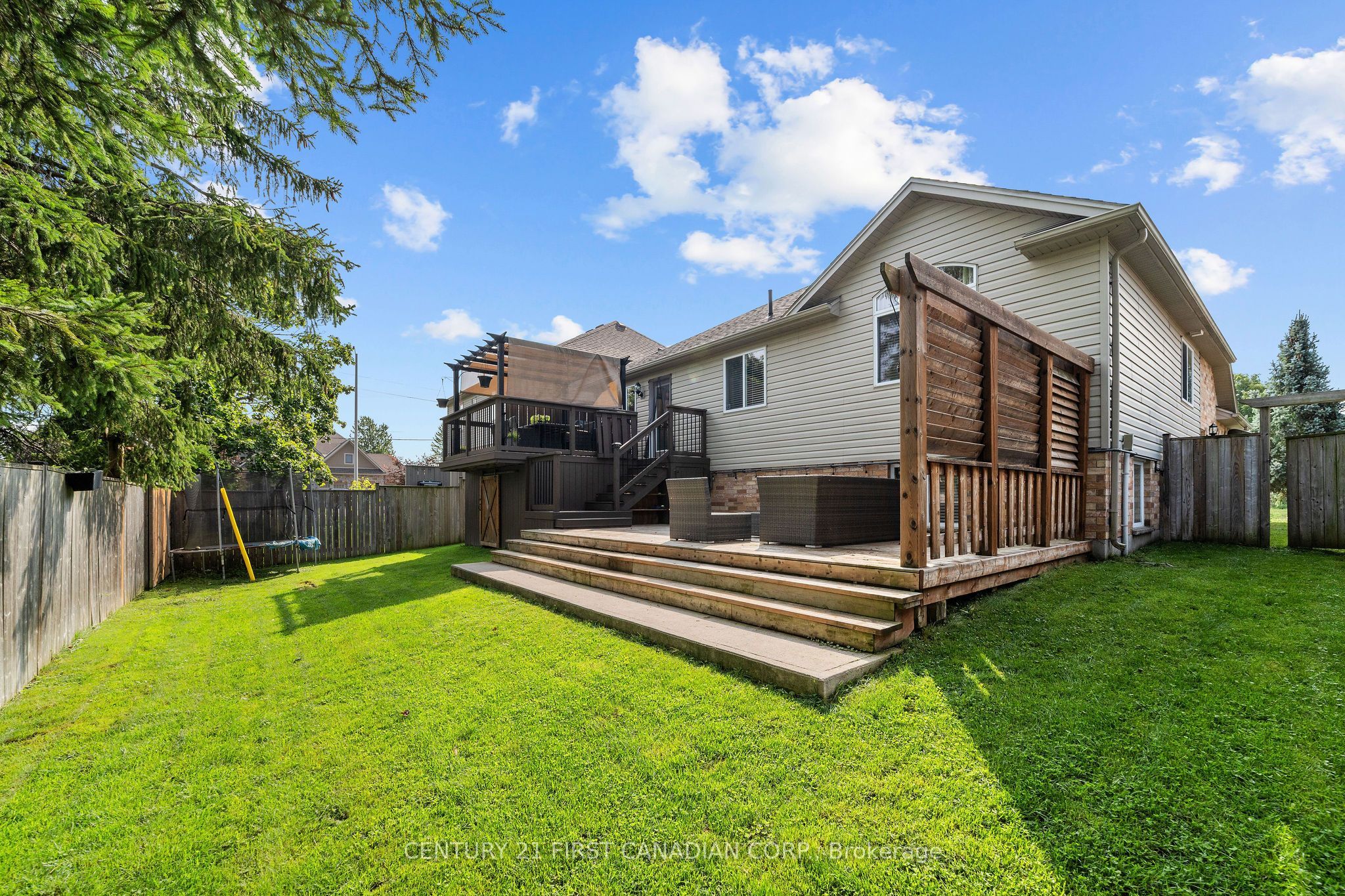 102 Watson Street Property Photo 34