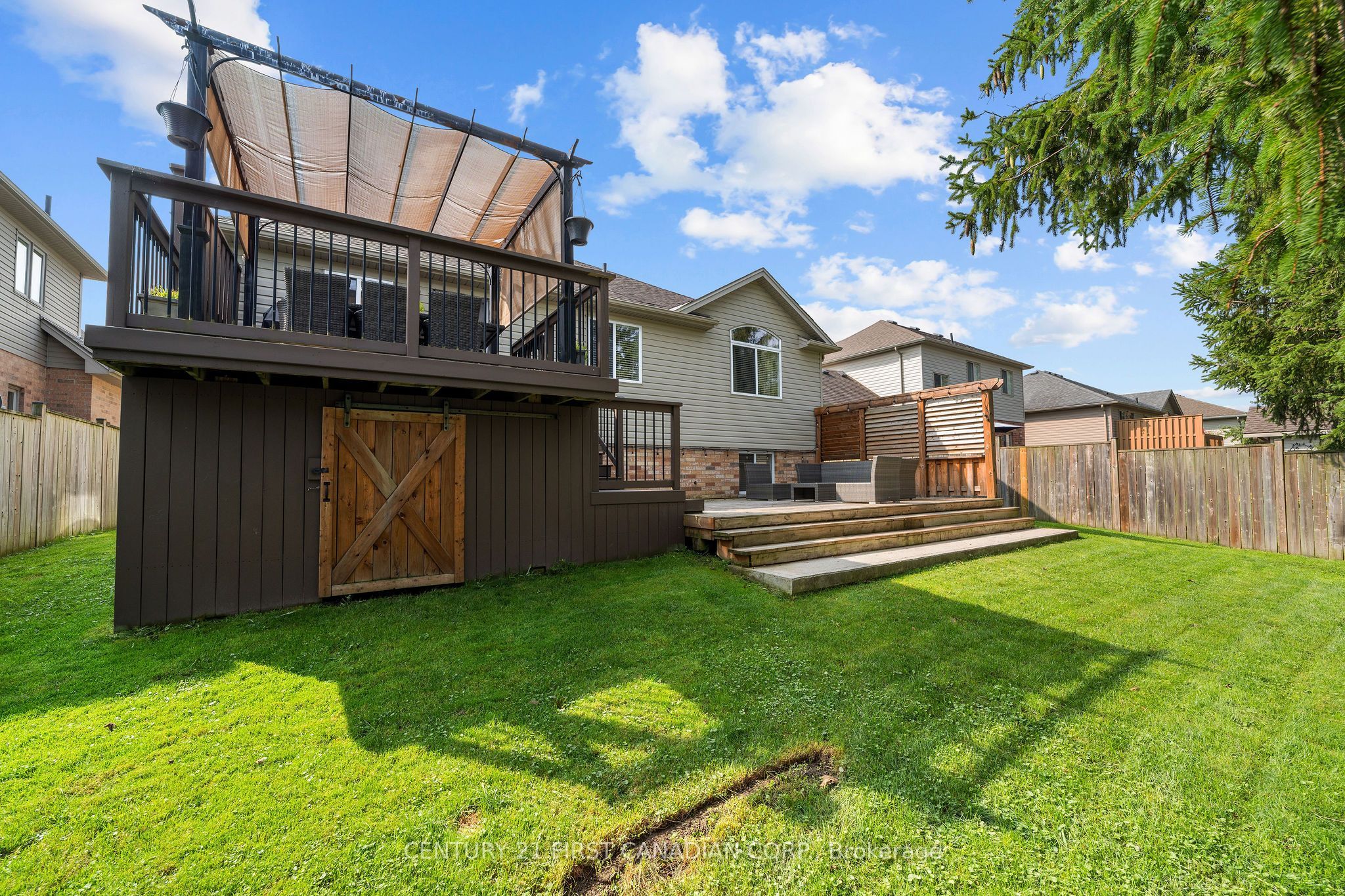 102 Watson Street Property Photo 35