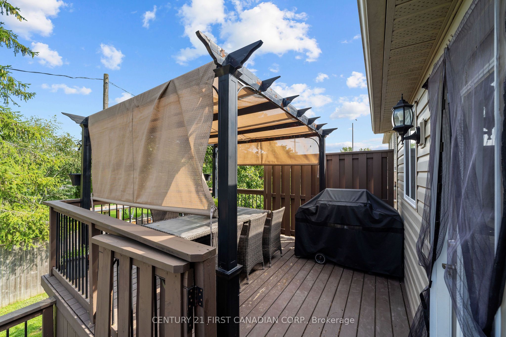 102 Watson Street Property Photo 38