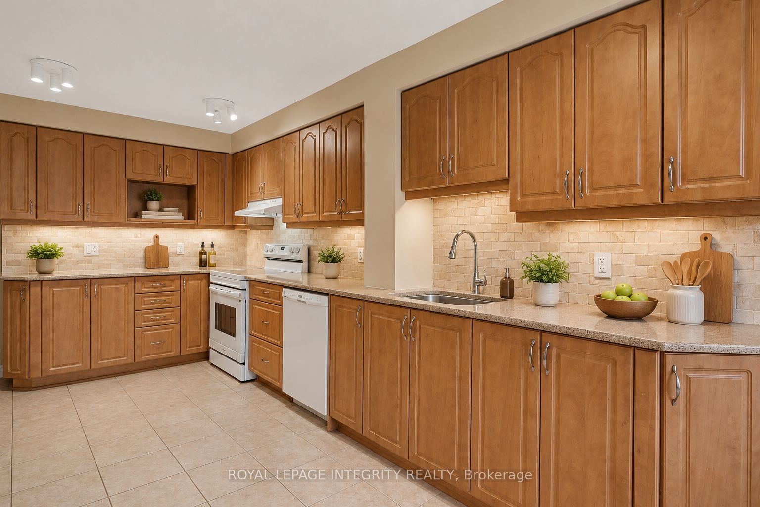 403 Stratas Circuit 26 Property Photo 10