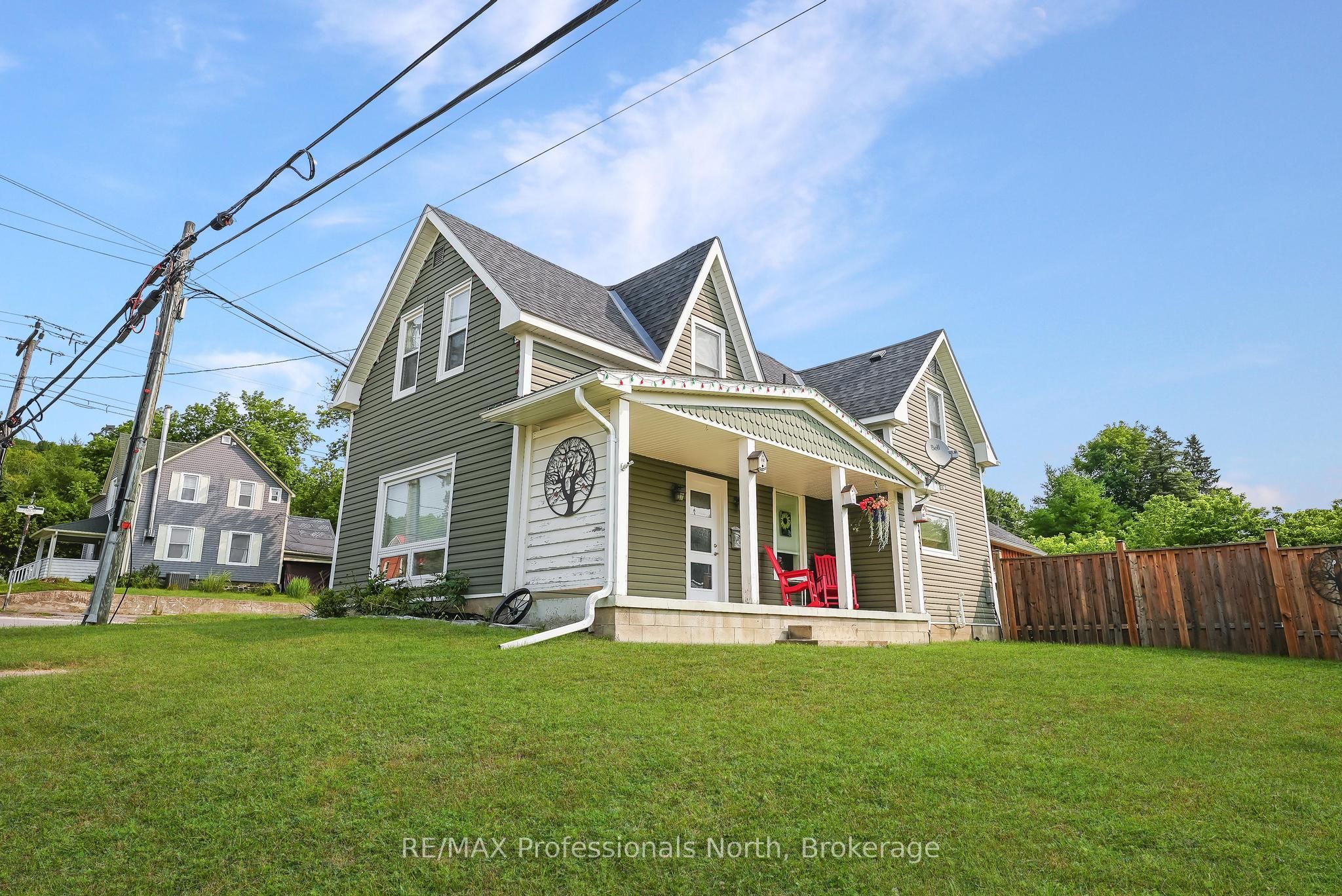 33 Maple Avenue Property Photo 1