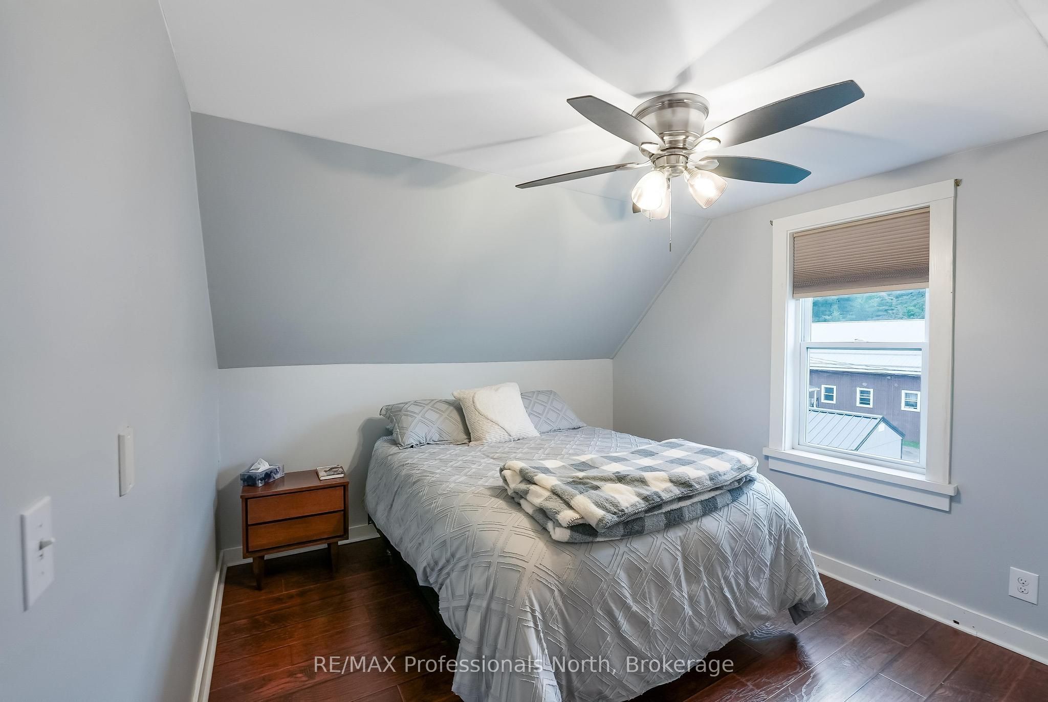 33 Maple Avenue Property Photo 24