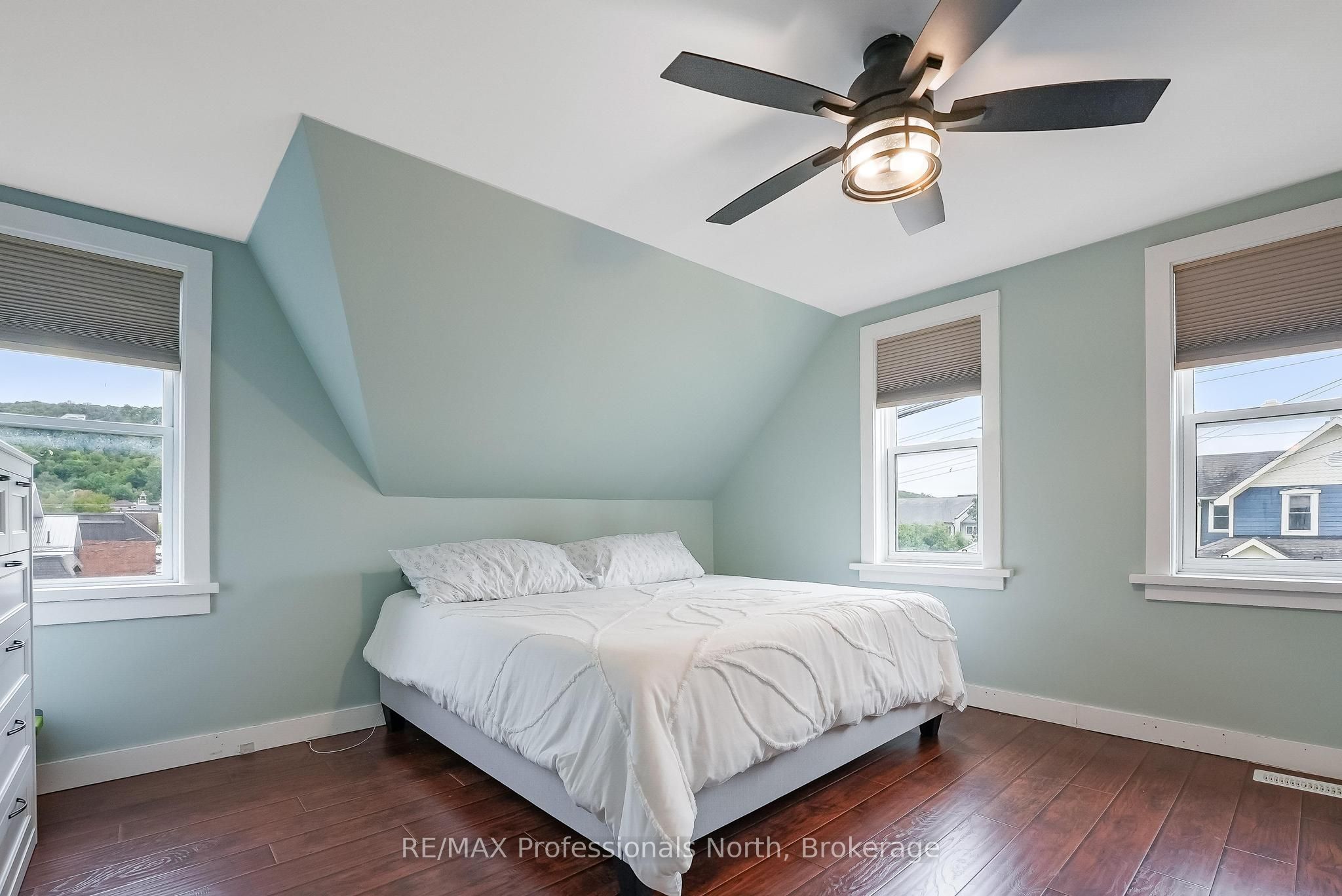 33 Maple Avenue Property Photo 28