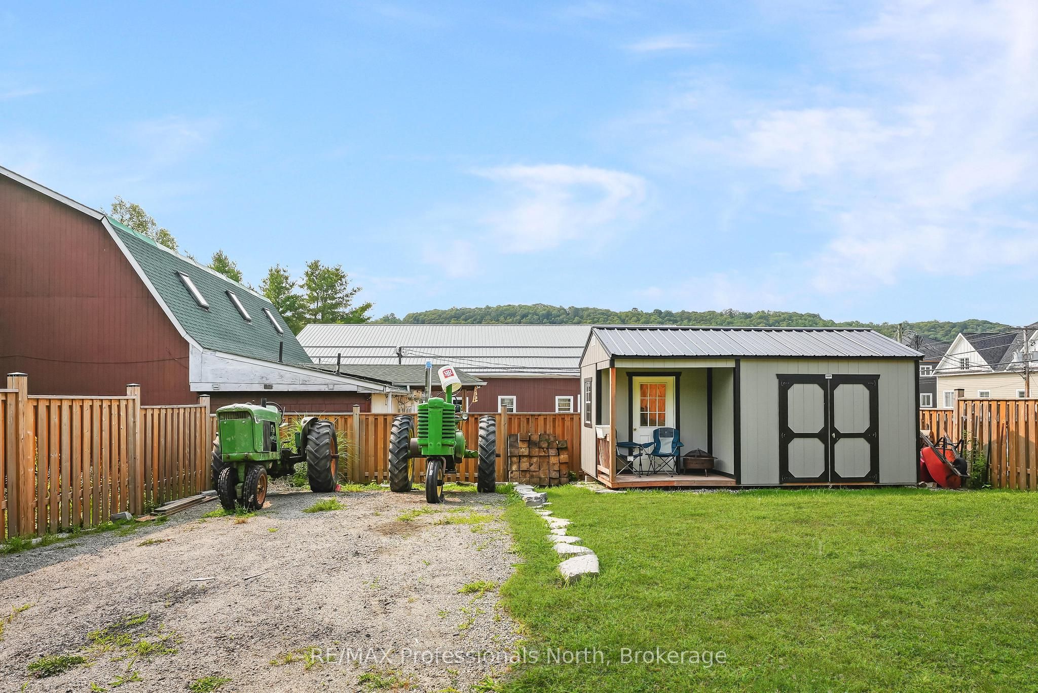 33 Maple Avenue Property Photo 41