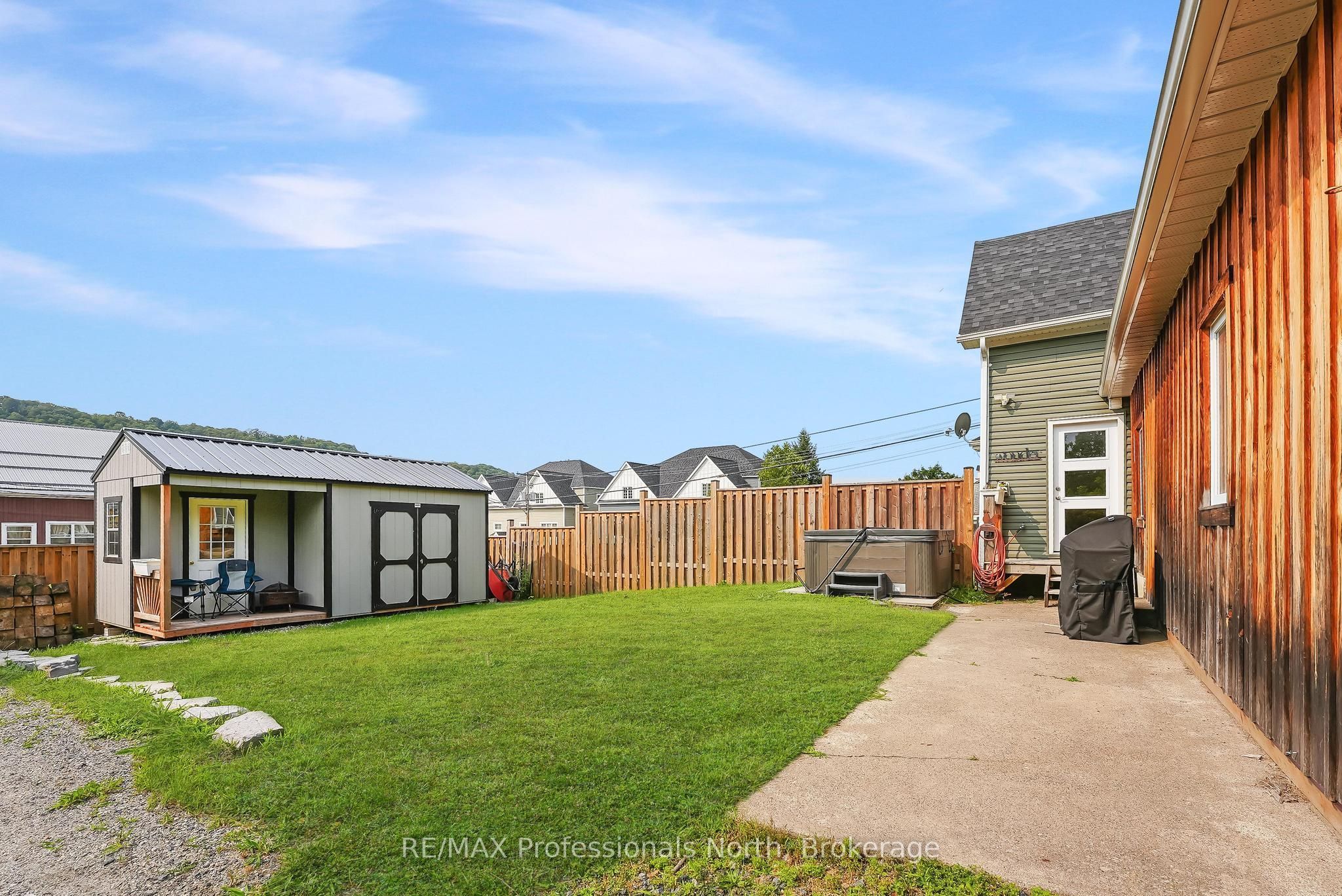 33 Maple Avenue Property Photo 42