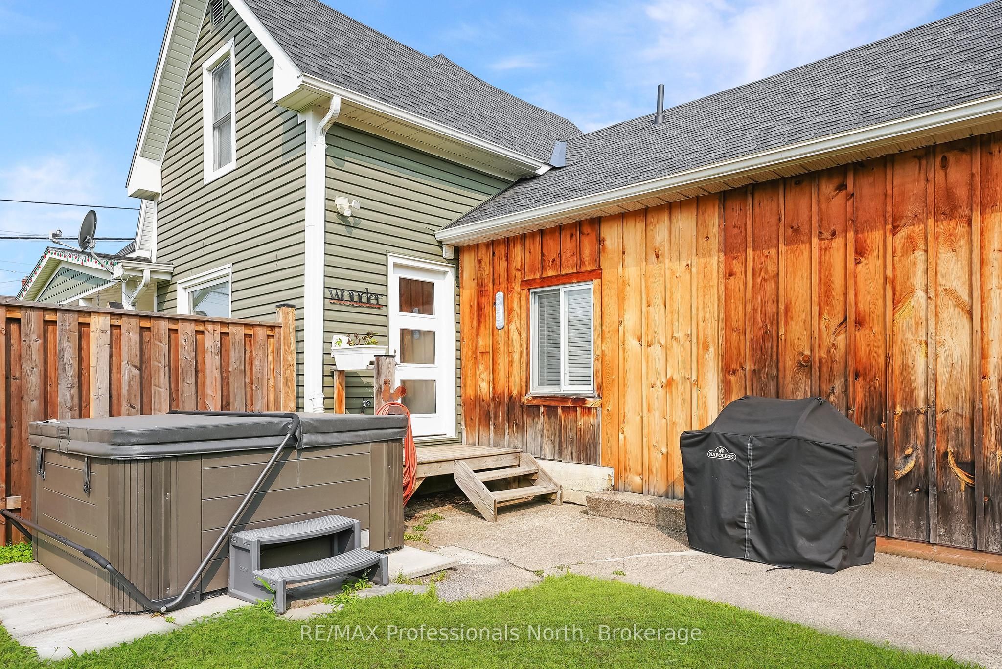 33 Maple Avenue Property Photo 45