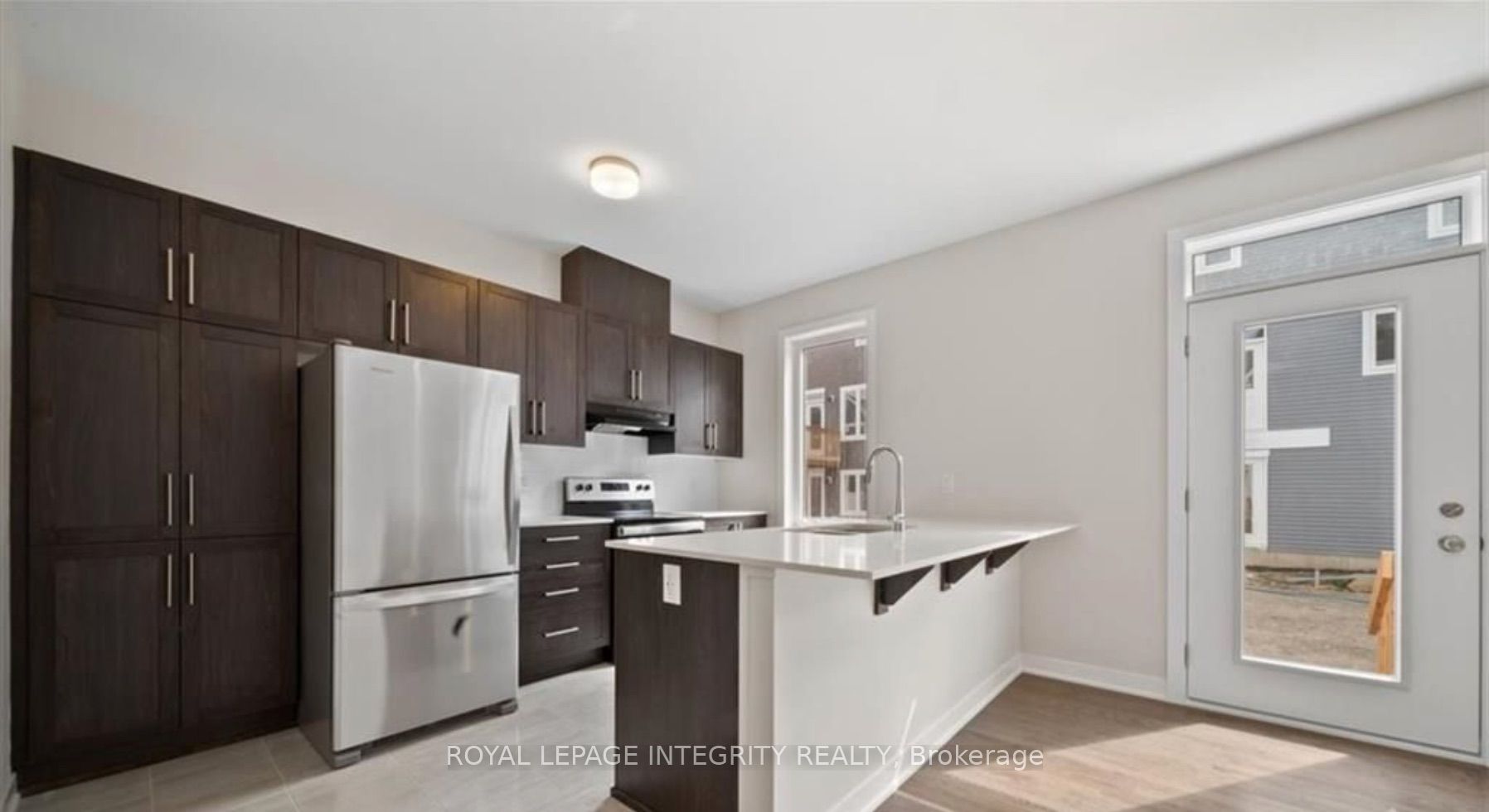 414 Epoch Street Property Photo 2