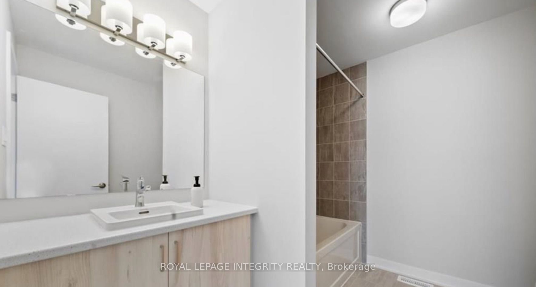 414 Epoch Street Property Photo 13