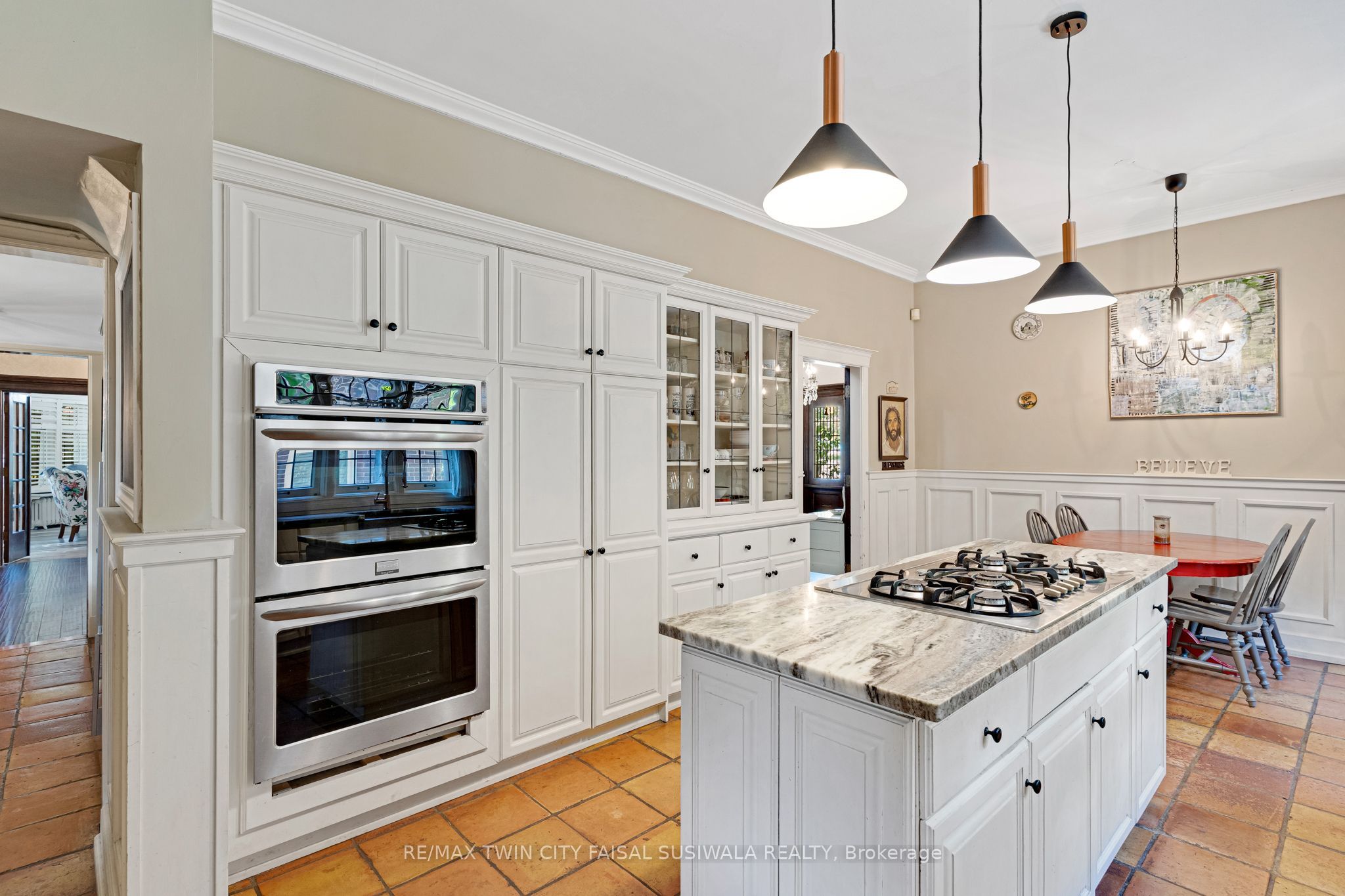 122 Dufferin Avenue Property Photo 23