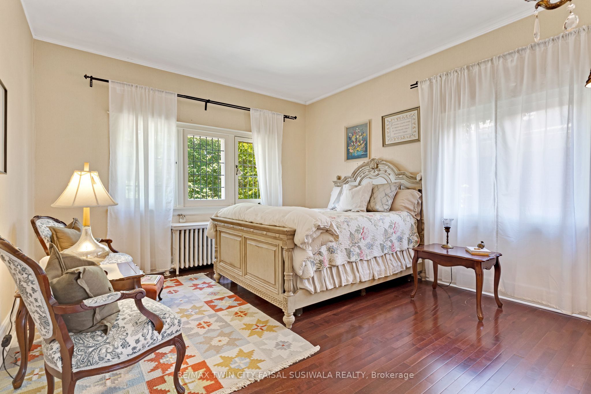 122 Dufferin Avenue Property Photo 33