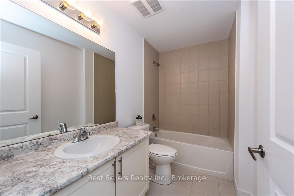 125 Shoreview Place 208 Property Photo 12