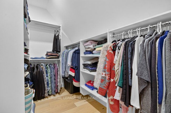 2710 River Road Property Photo 23