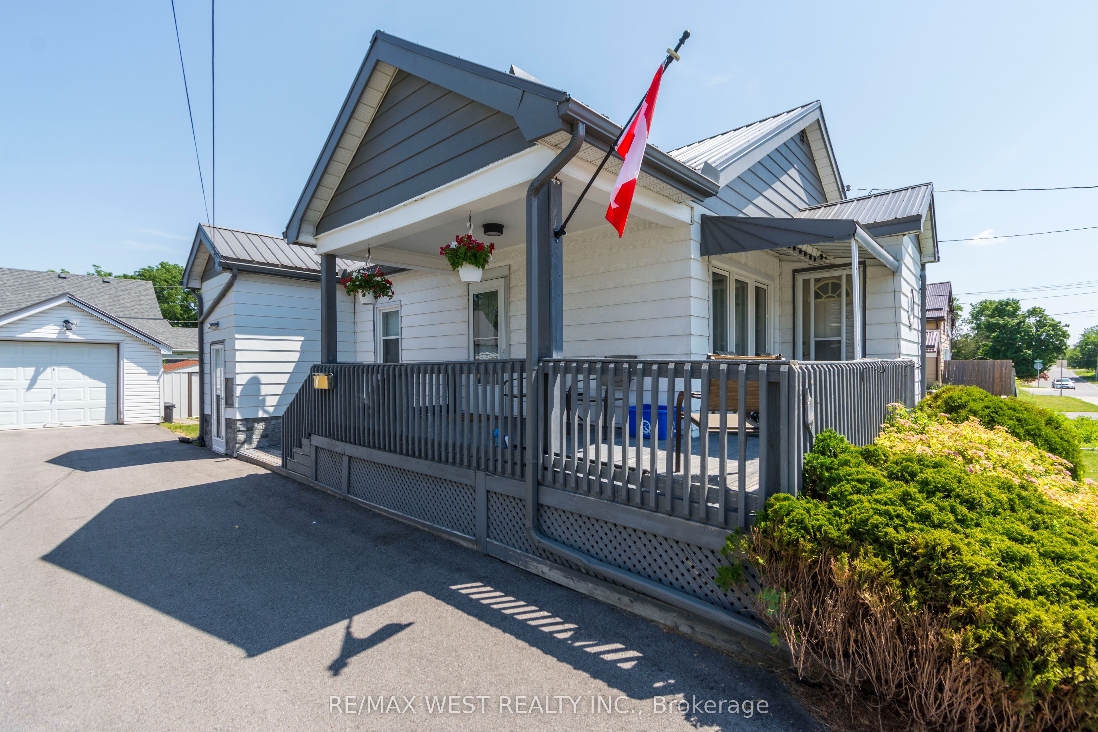 4 George Street Property Photo 3