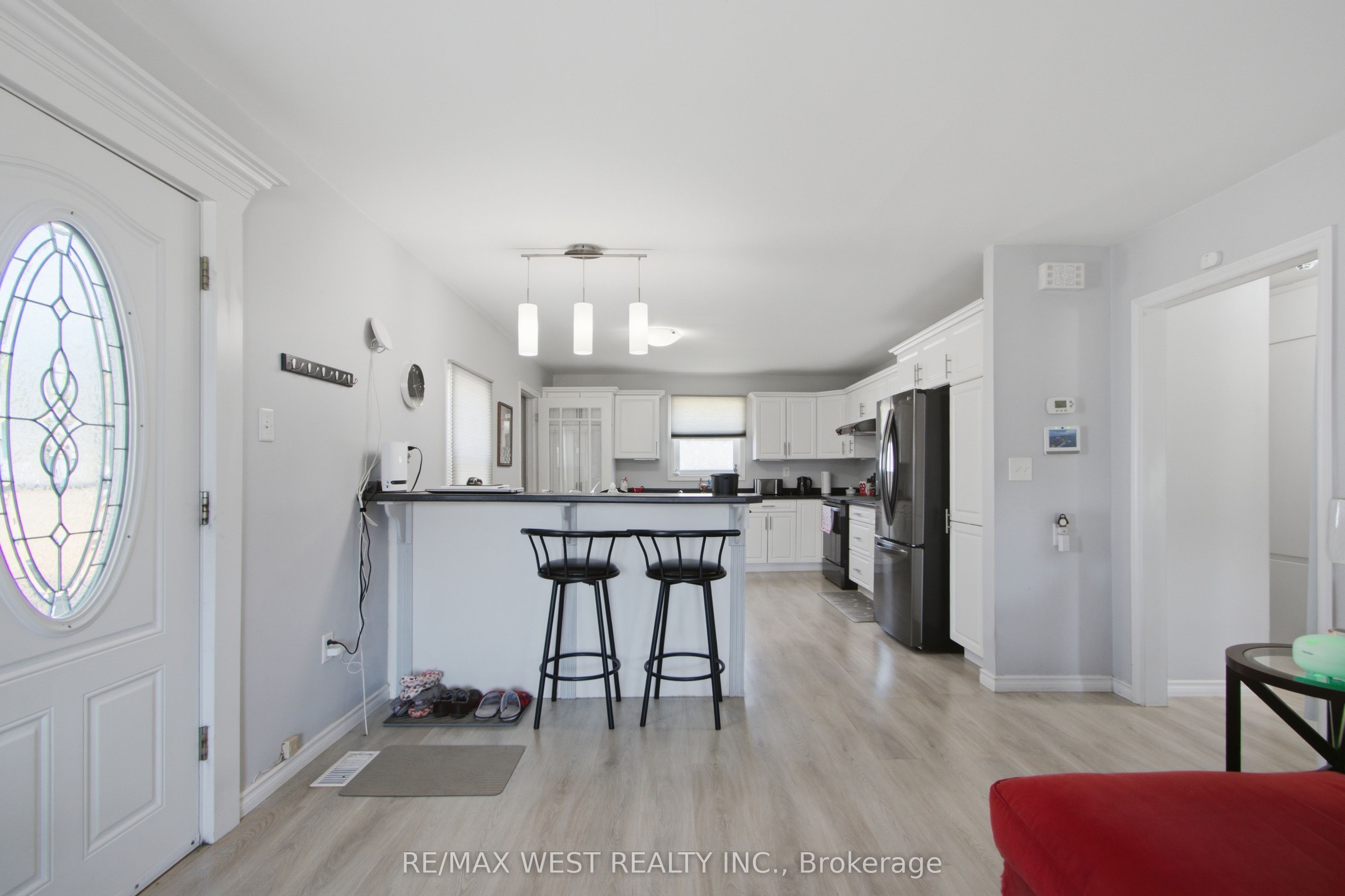 4 George Street Property Photo 8