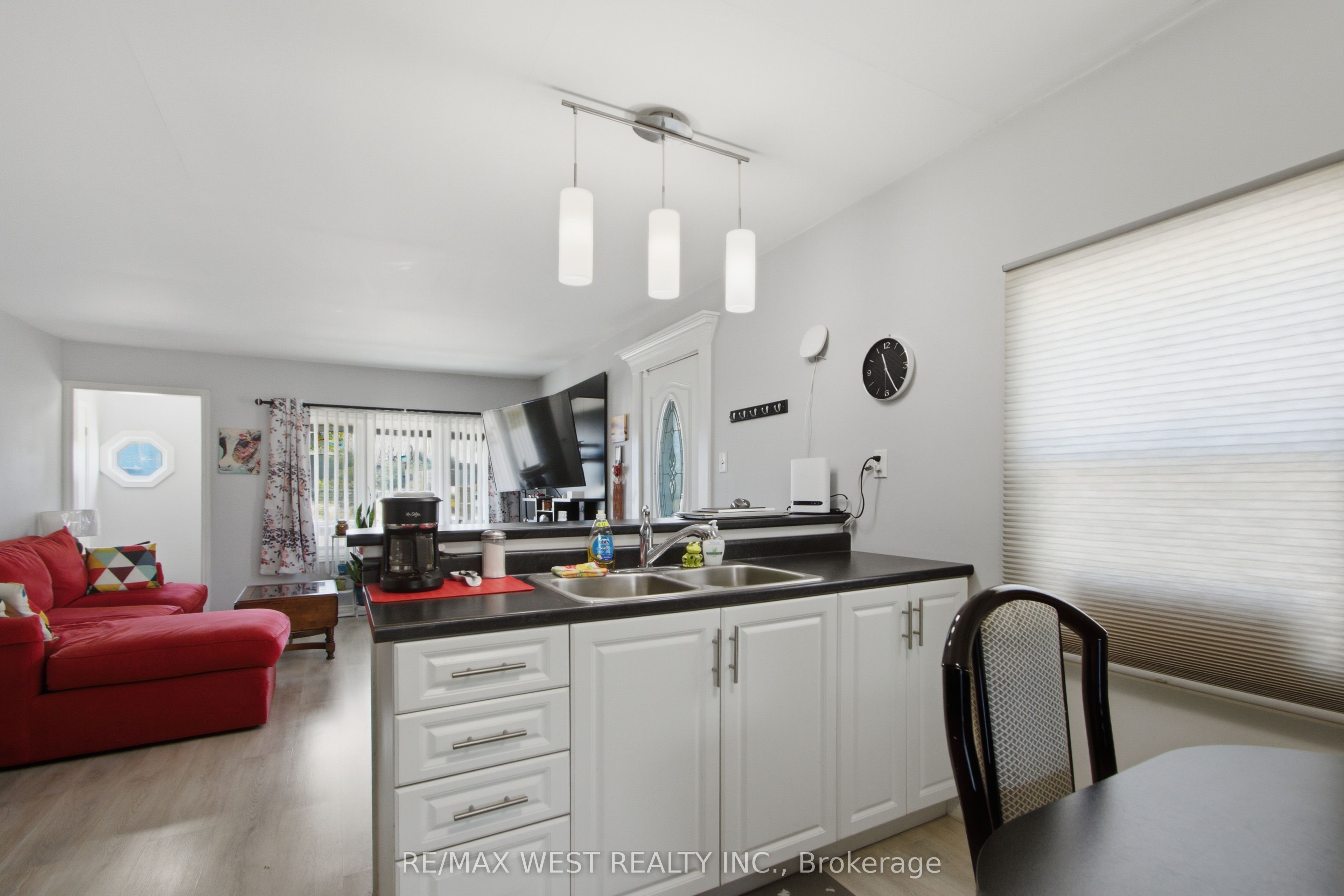 4 George Street Property Photo 9