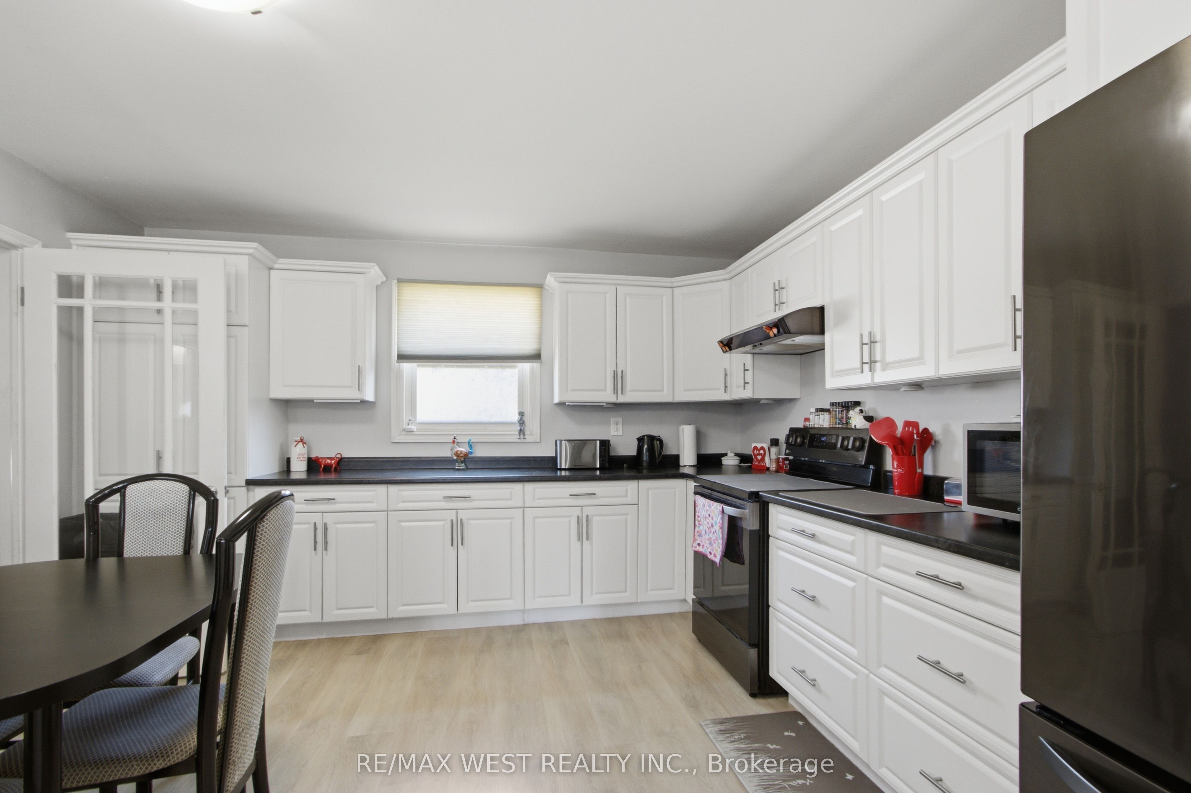 4 George Street Property Photo 12