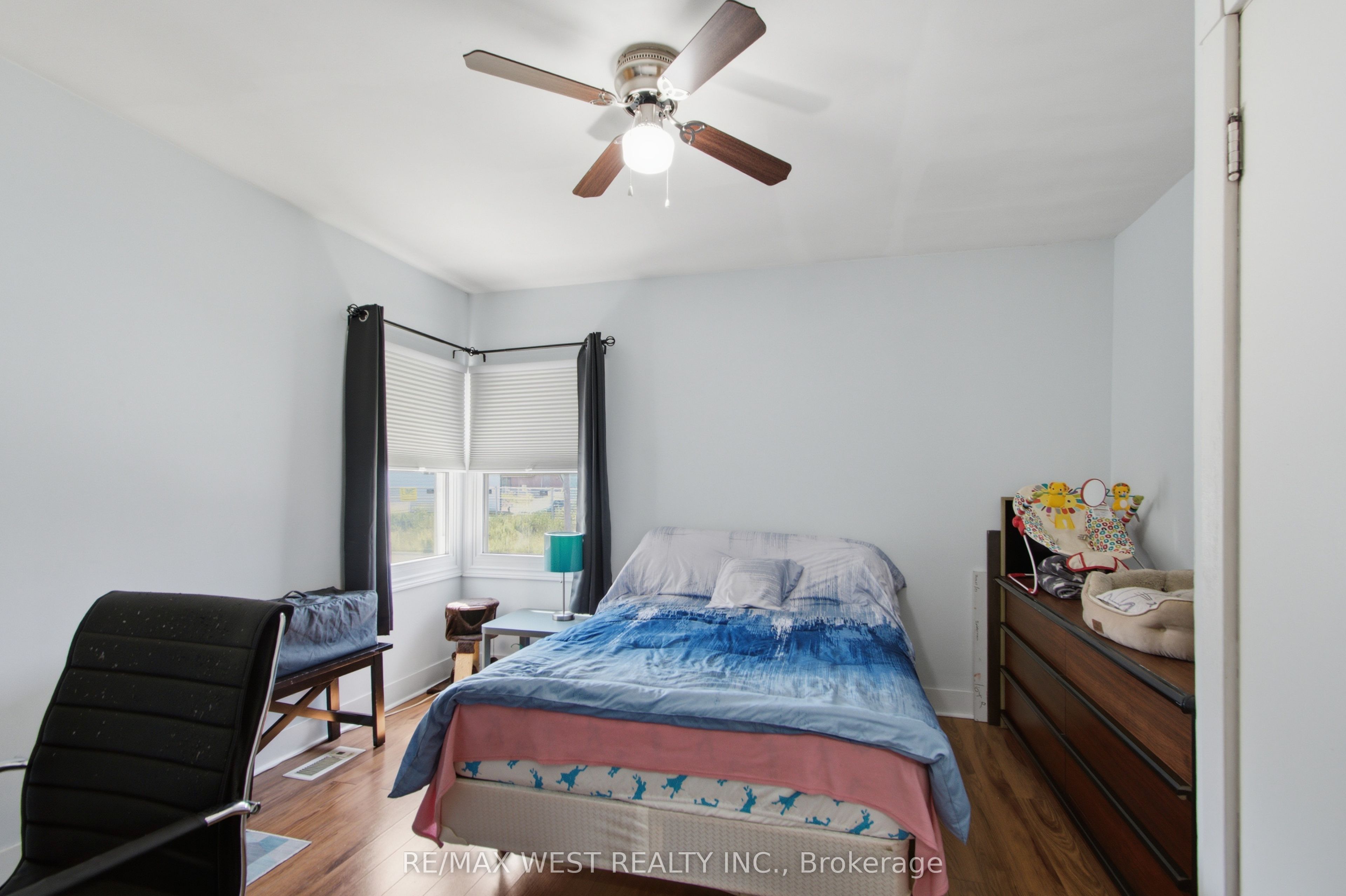 4 George Street Property Photo 17