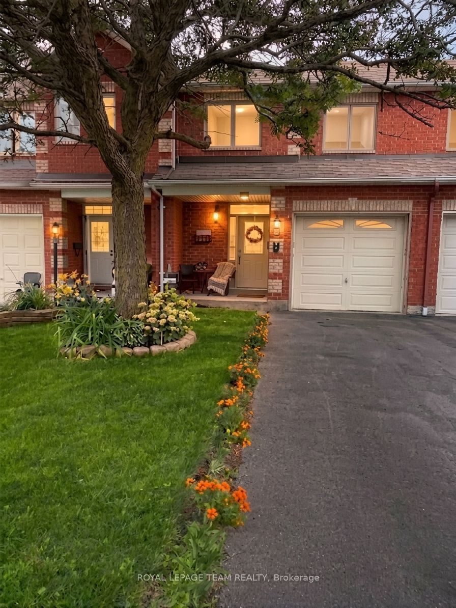 5 Chantilly Gate