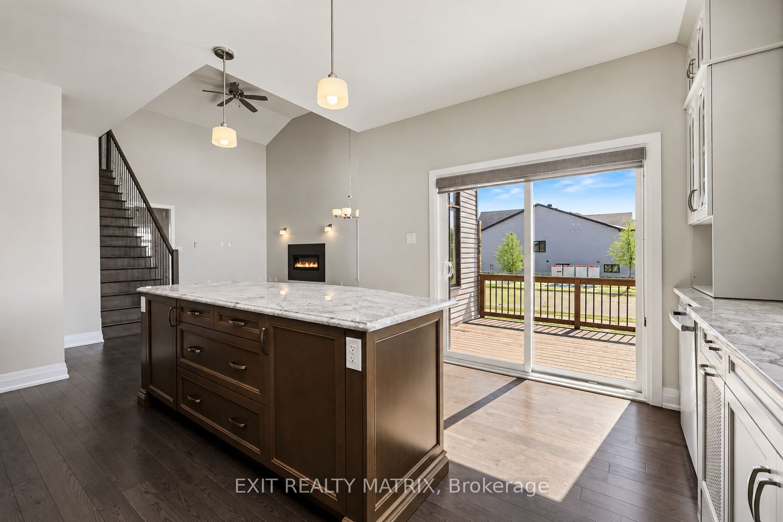 401 Bruges Street Property Photo 6