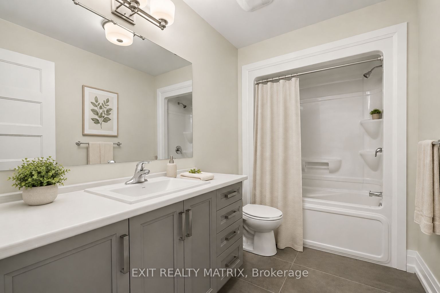 401 Bruges Street Property Photo 15