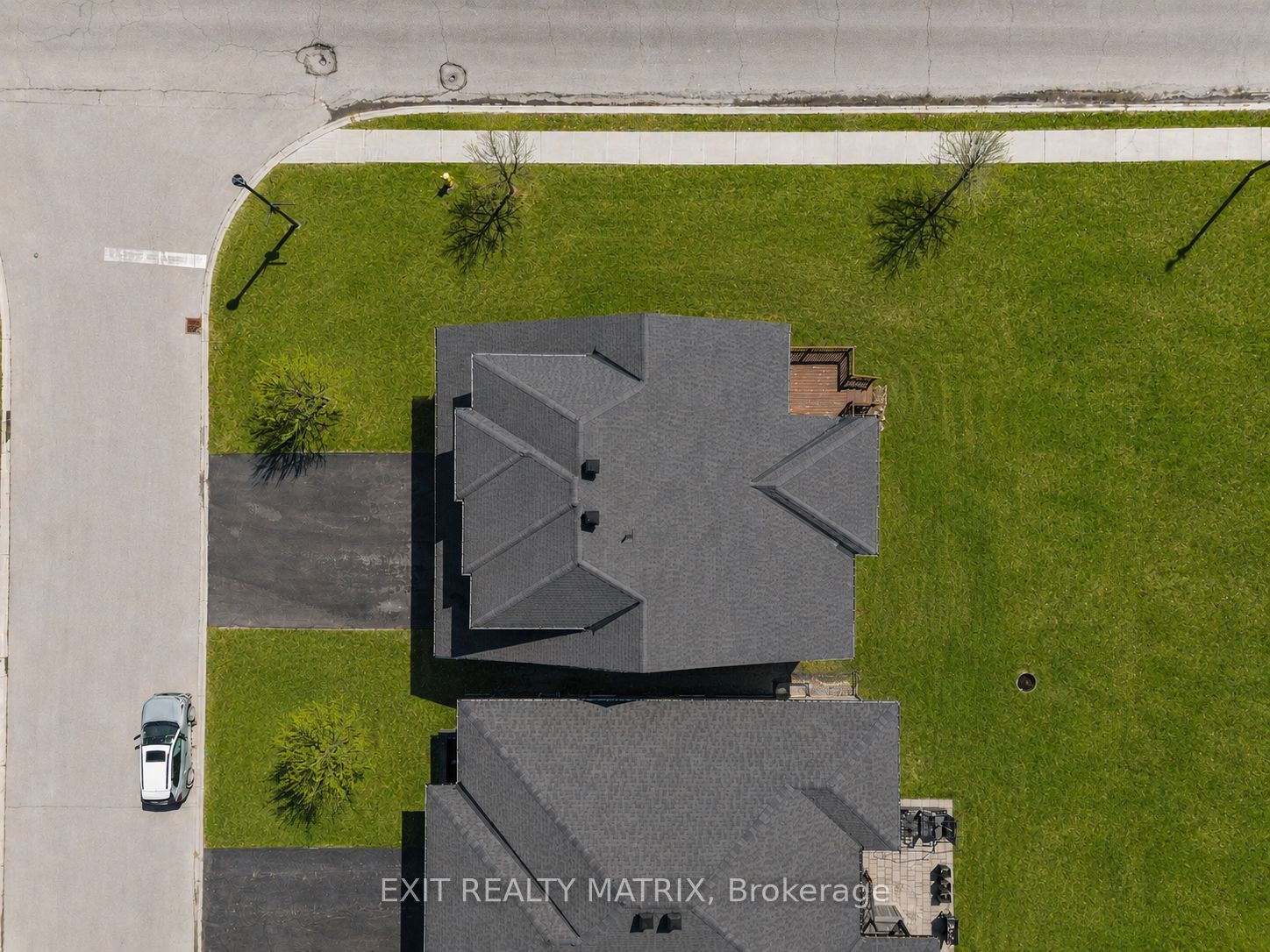401 Bruges Street Property Photo 21