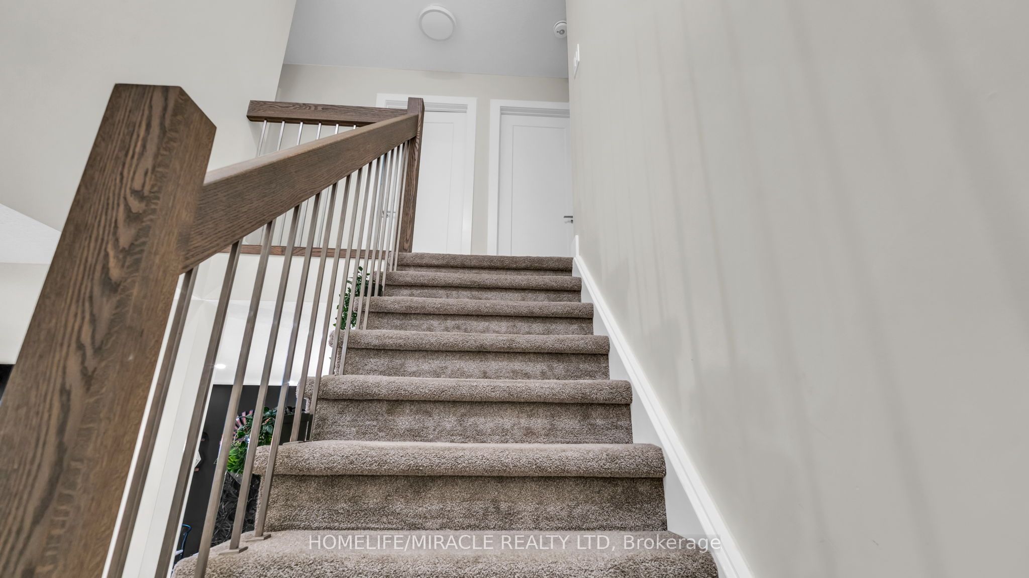1195 Riverside Drive 2 Property Photo 11