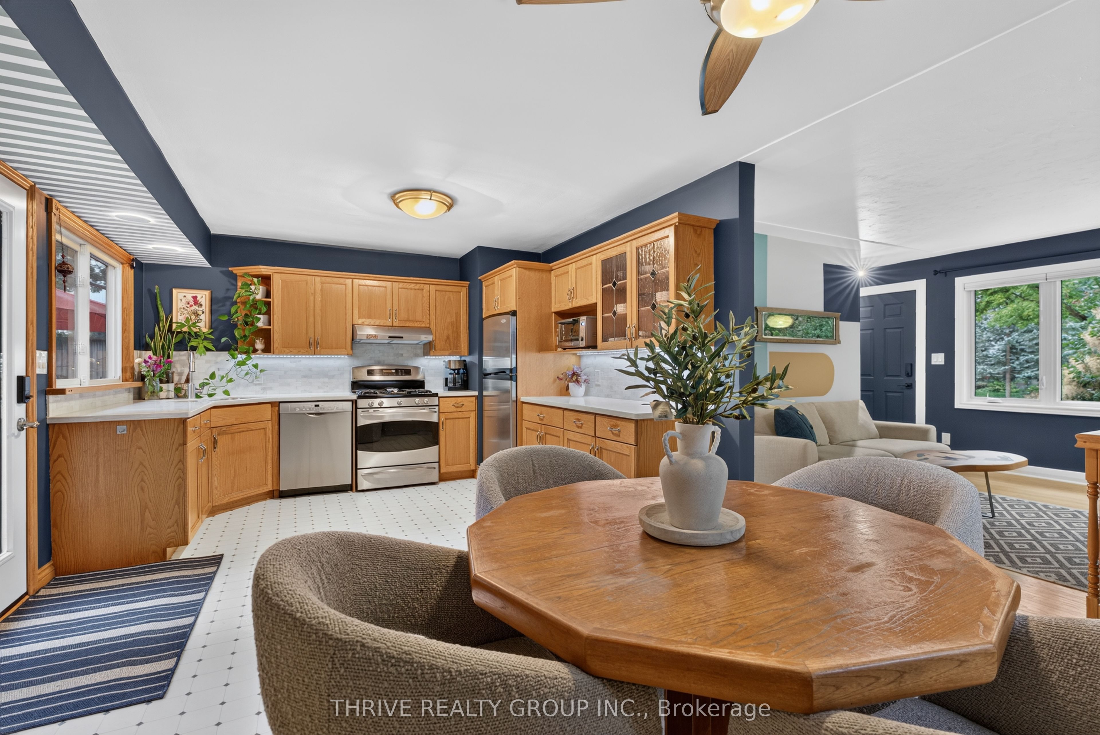 190 Goddard Boulevard Property Photo 8