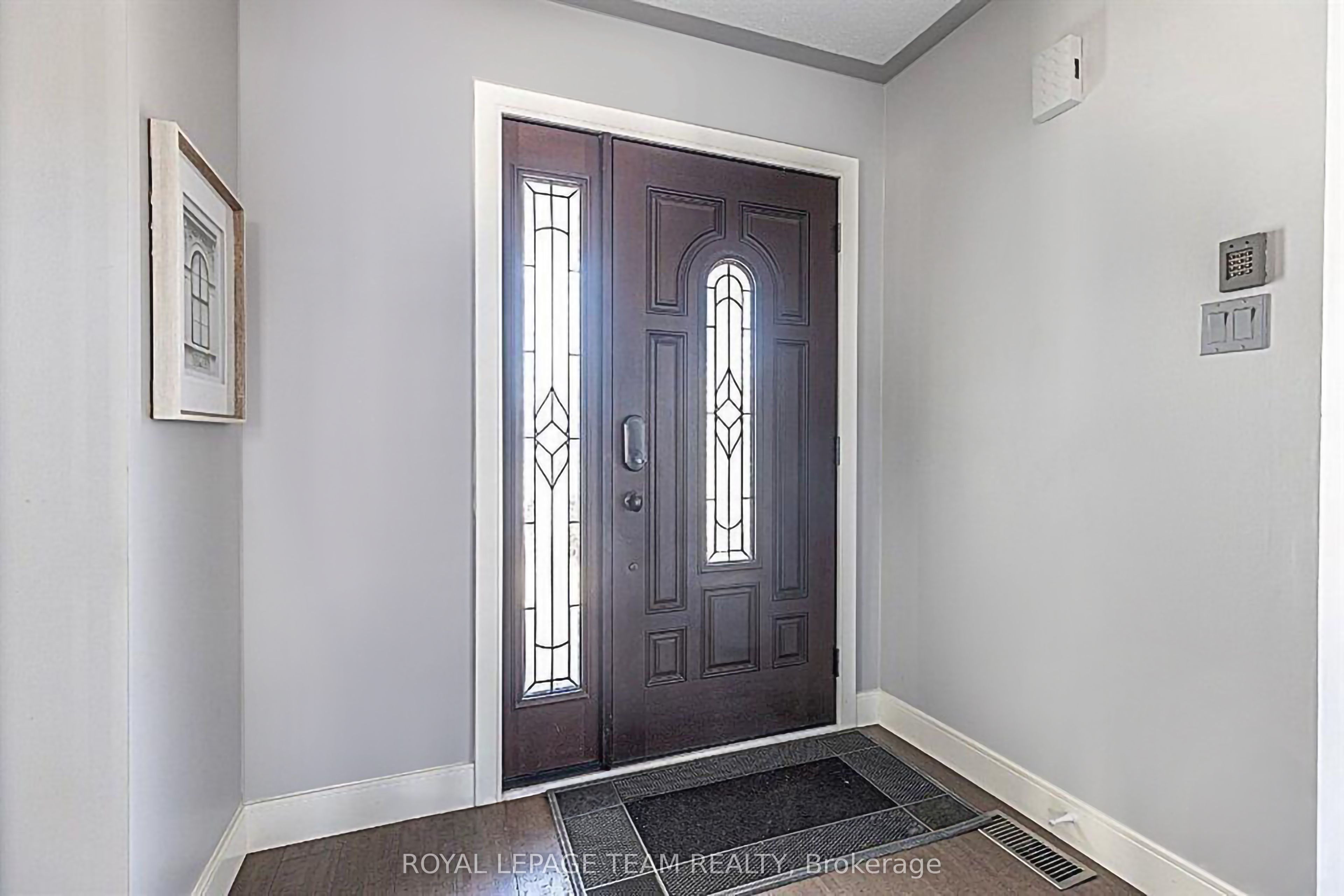 124 Kennevale Drive Property Photo 2