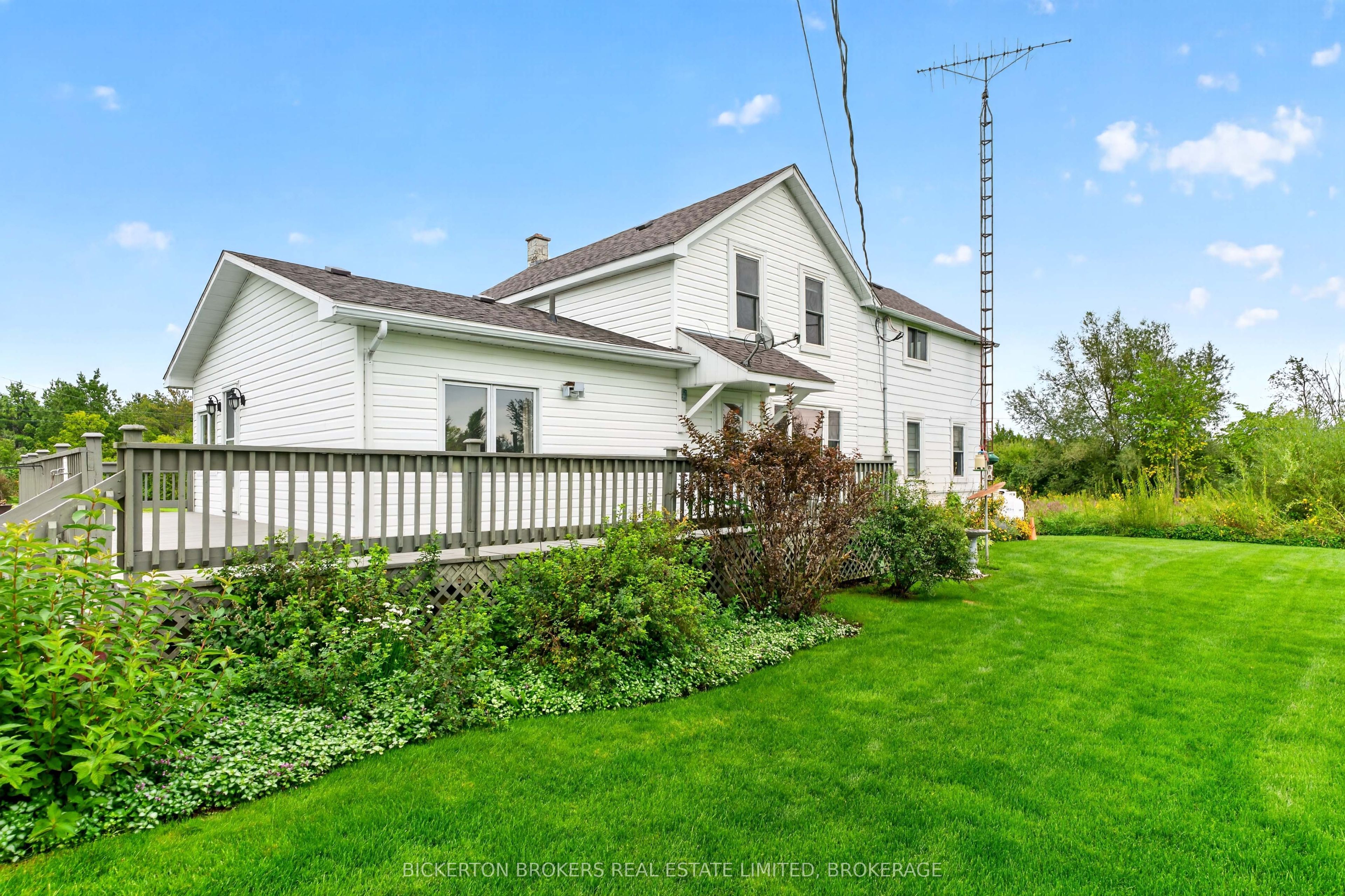 852 Kyes Road Property Photo 19