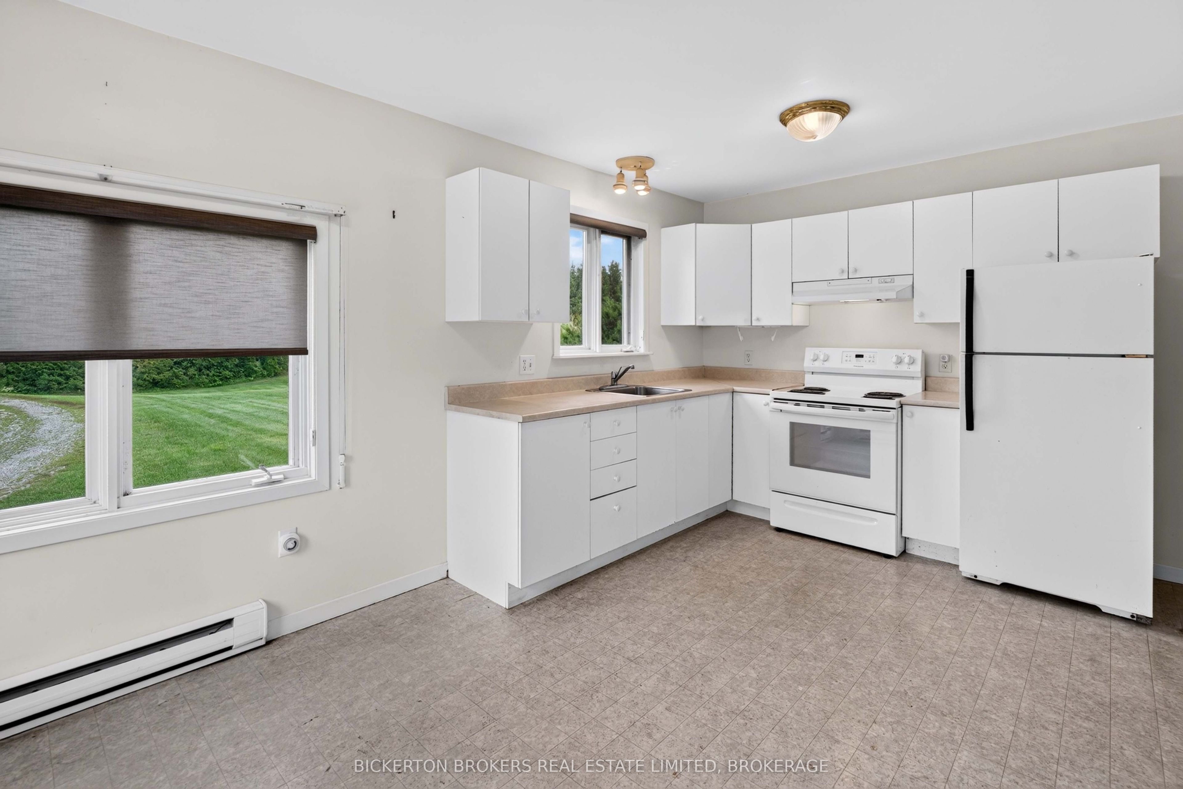 852 Kyes Road Property Photo 37