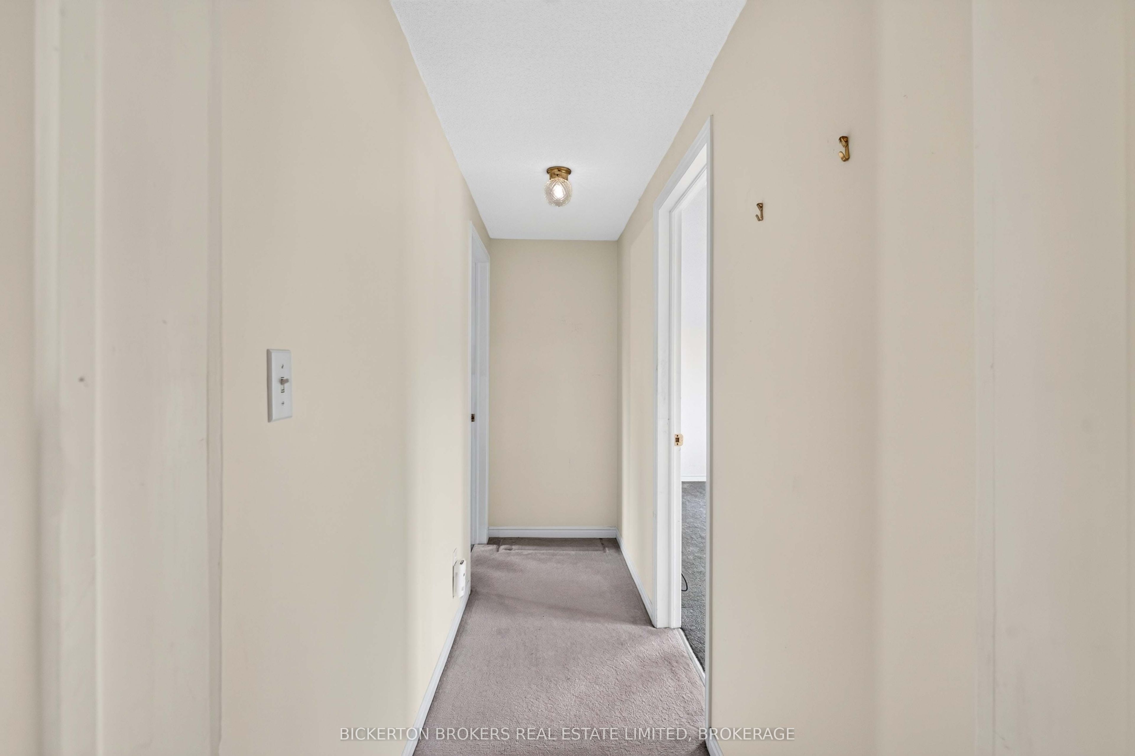 852 Kyes Road Property Photo 43