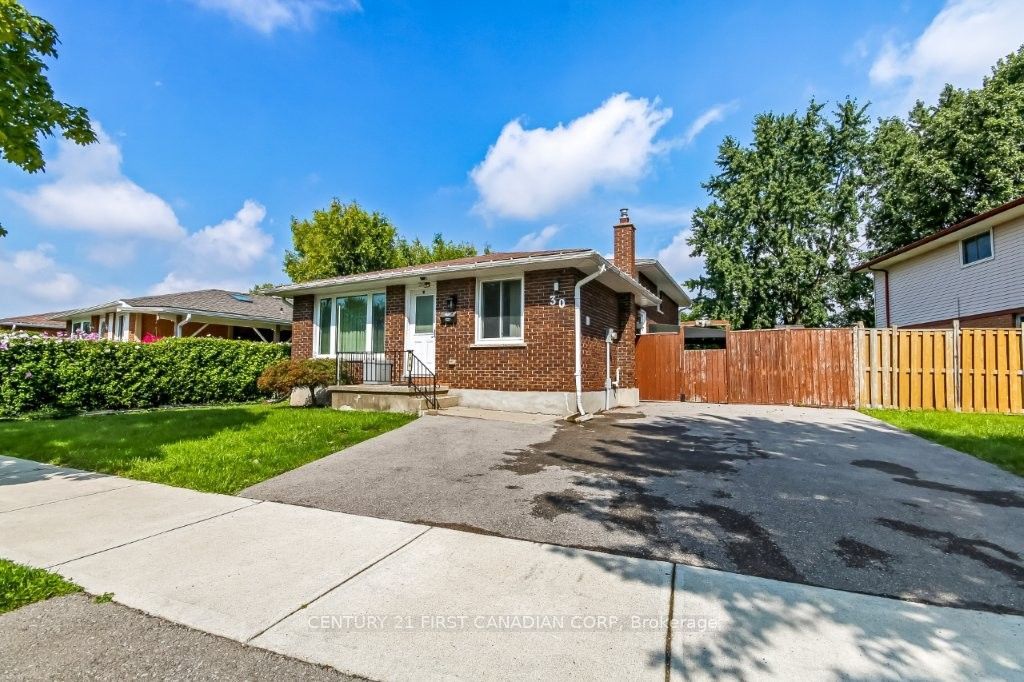 30 Scotchmere Crescent Property Photo 1