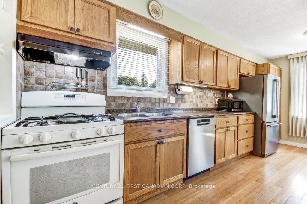 30 Scotchmere Crescent Property Photo 7