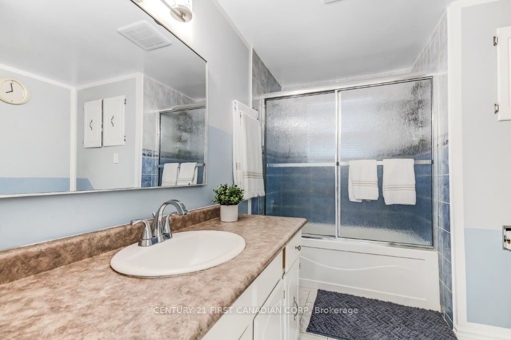 30 Scotchmere Crescent Property Photo 13